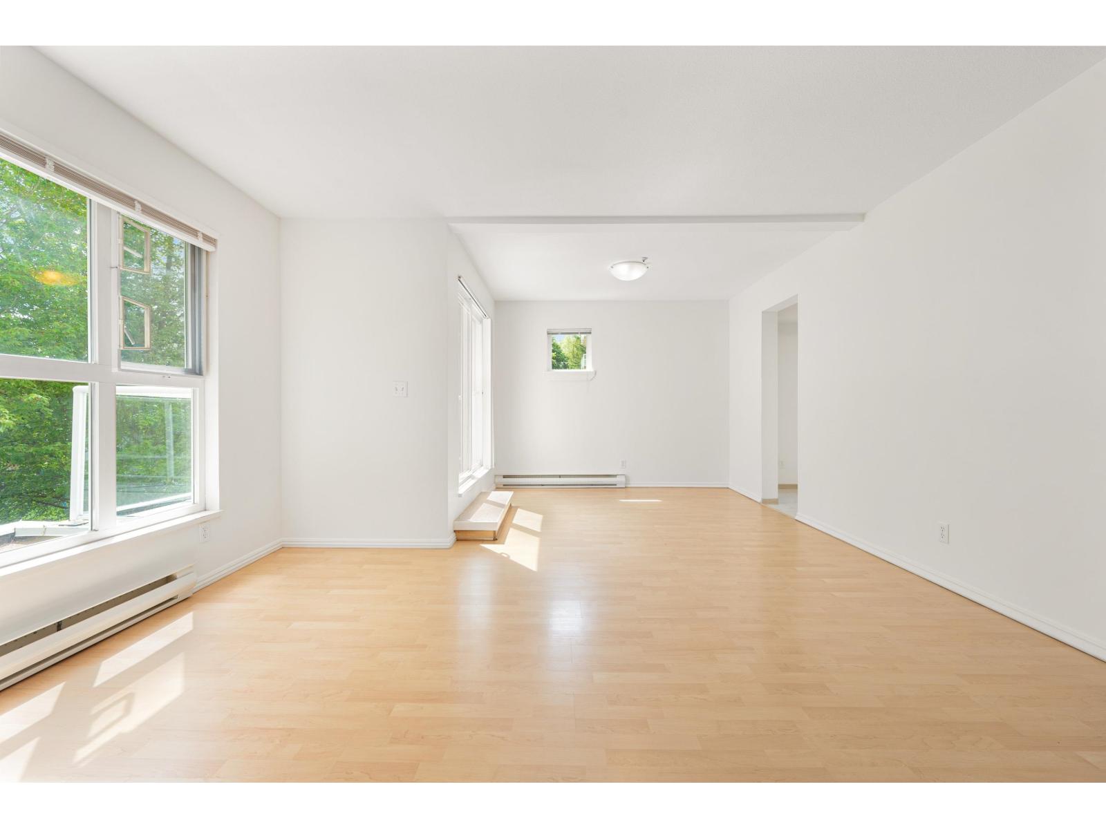 D303 9838 Whalley Boulevard, Surrey, British Columbia  V3T 5S8 - Photo 3 - R3005472