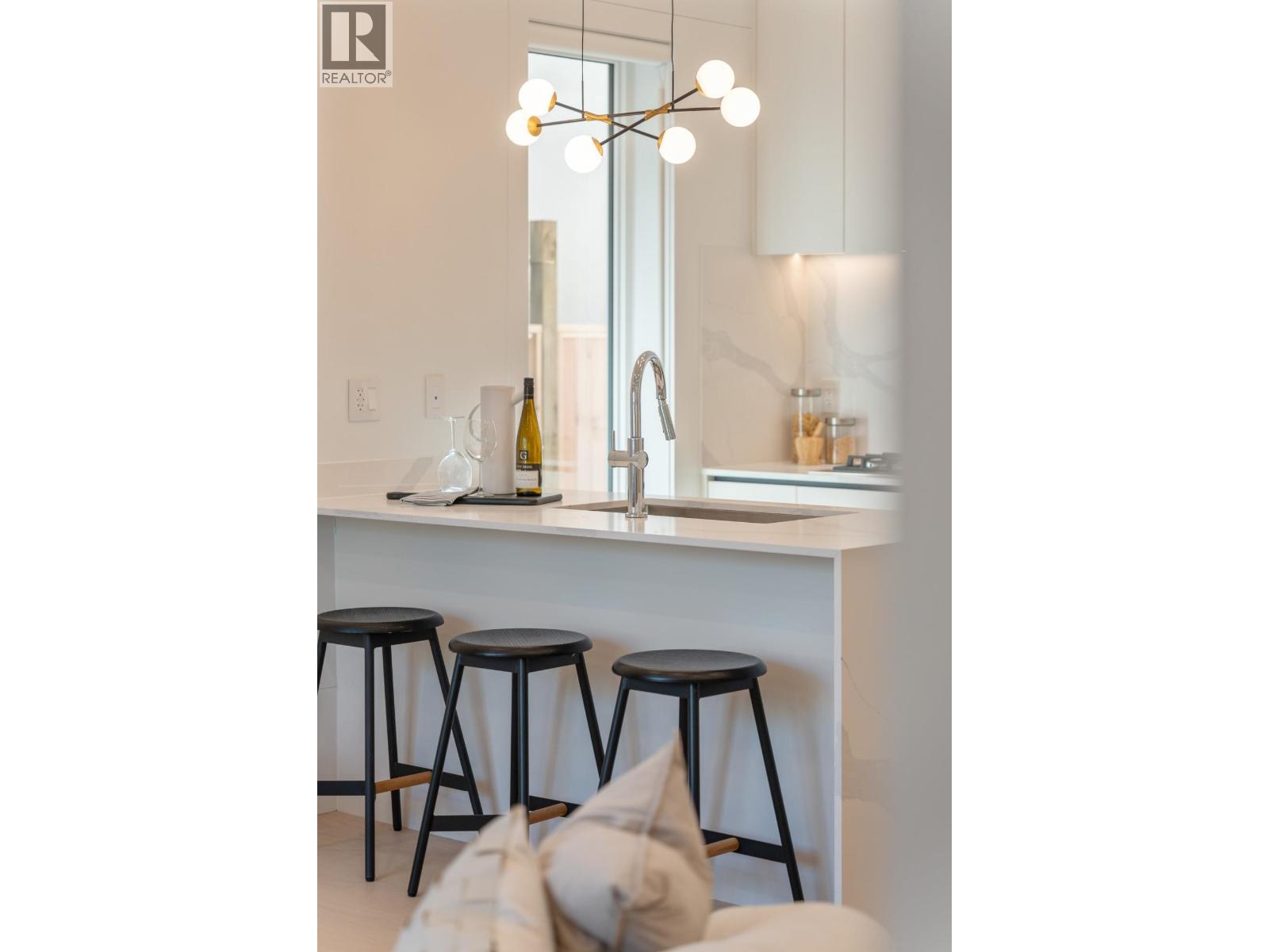 1 6933 Prince Edward Street, Vancouver, British Columbia  V5X 3P2 - Photo 12 - R3048798