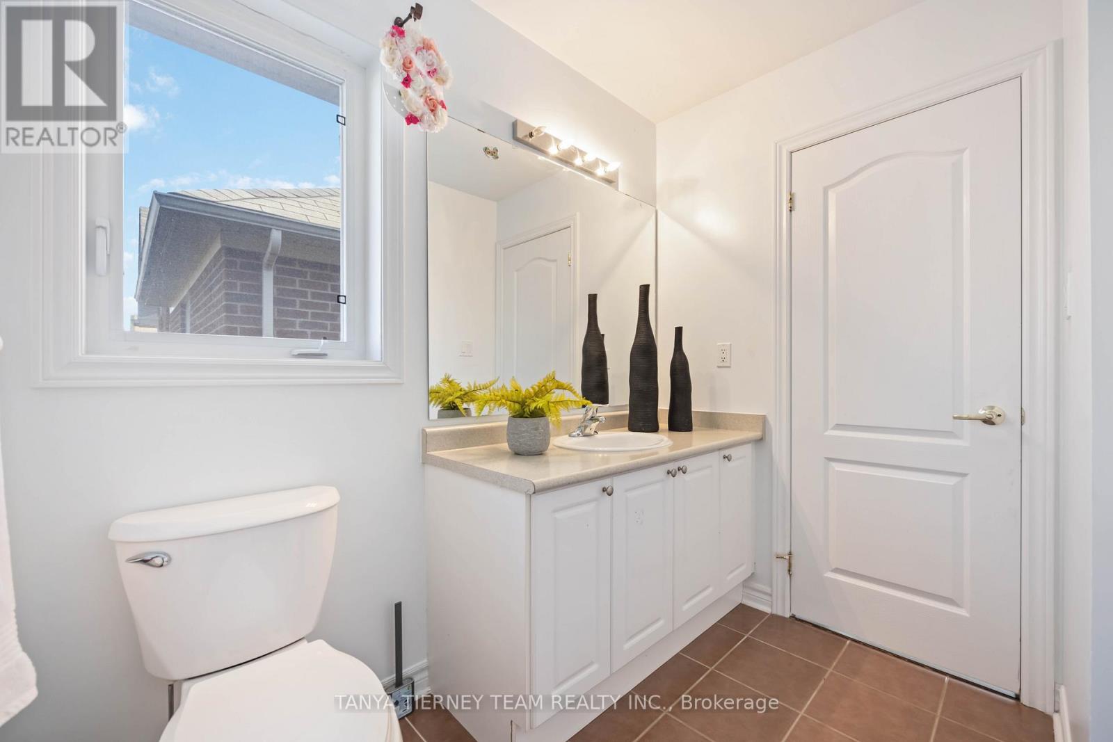19 Ellerby Court, Whitby, Ontario  L1R 0K5 - Photo 24 - E12474776