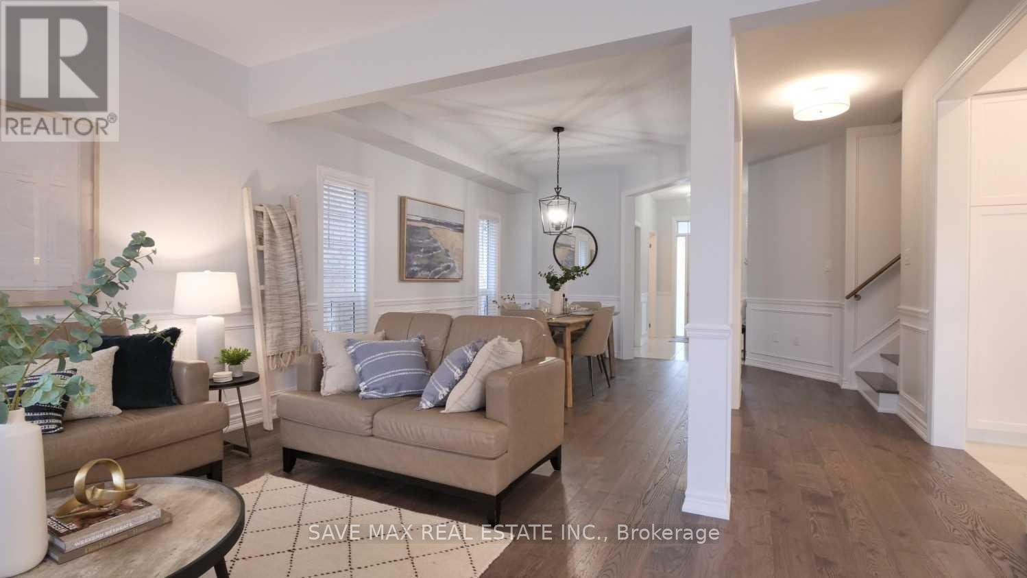 18 Bruce Cameron Drive, Clarington, Ontario  L1C 0W2 - Photo 2 - E12474791
