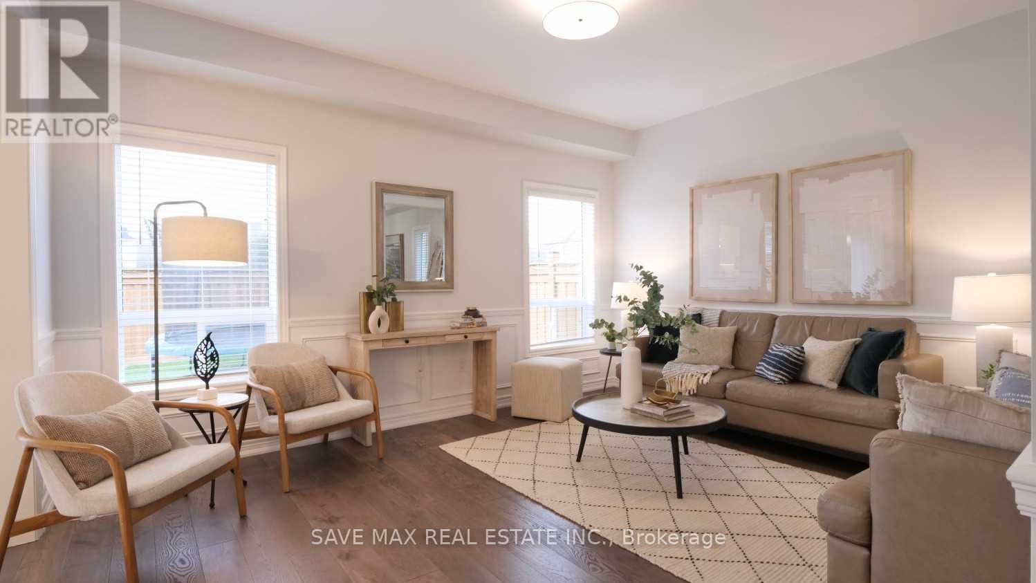 18 Bruce Cameron Drive, Clarington, Ontario  L1C 0W2 - Photo 4 - E12474791