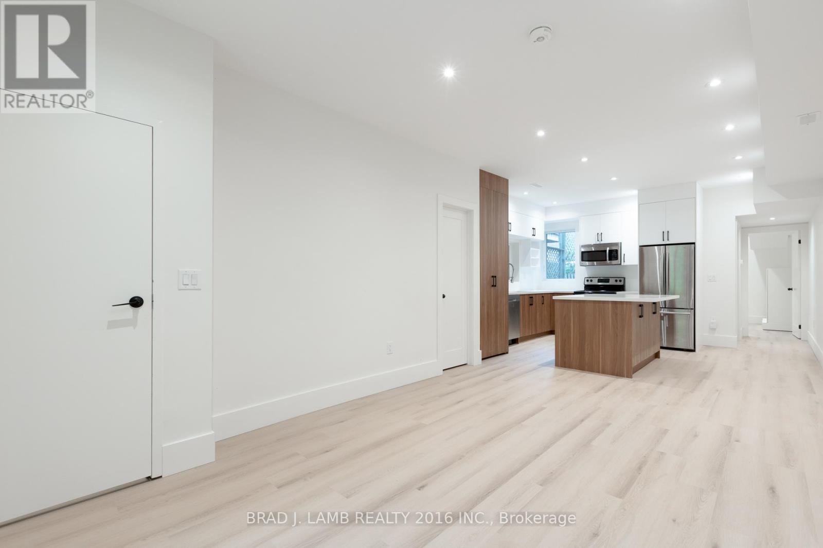 Main Floor - 84 Sparkhall Avenue, Toronto, Ontario  M4K 1G6 - Photo 6 - E12474836