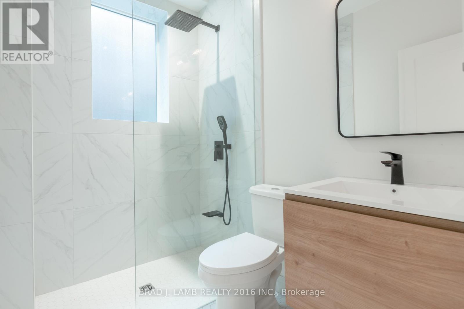 Main Floor - 84 Sparkhall Avenue, Toronto, Ontario  M4K 1G6 - Photo 7 - E12474836