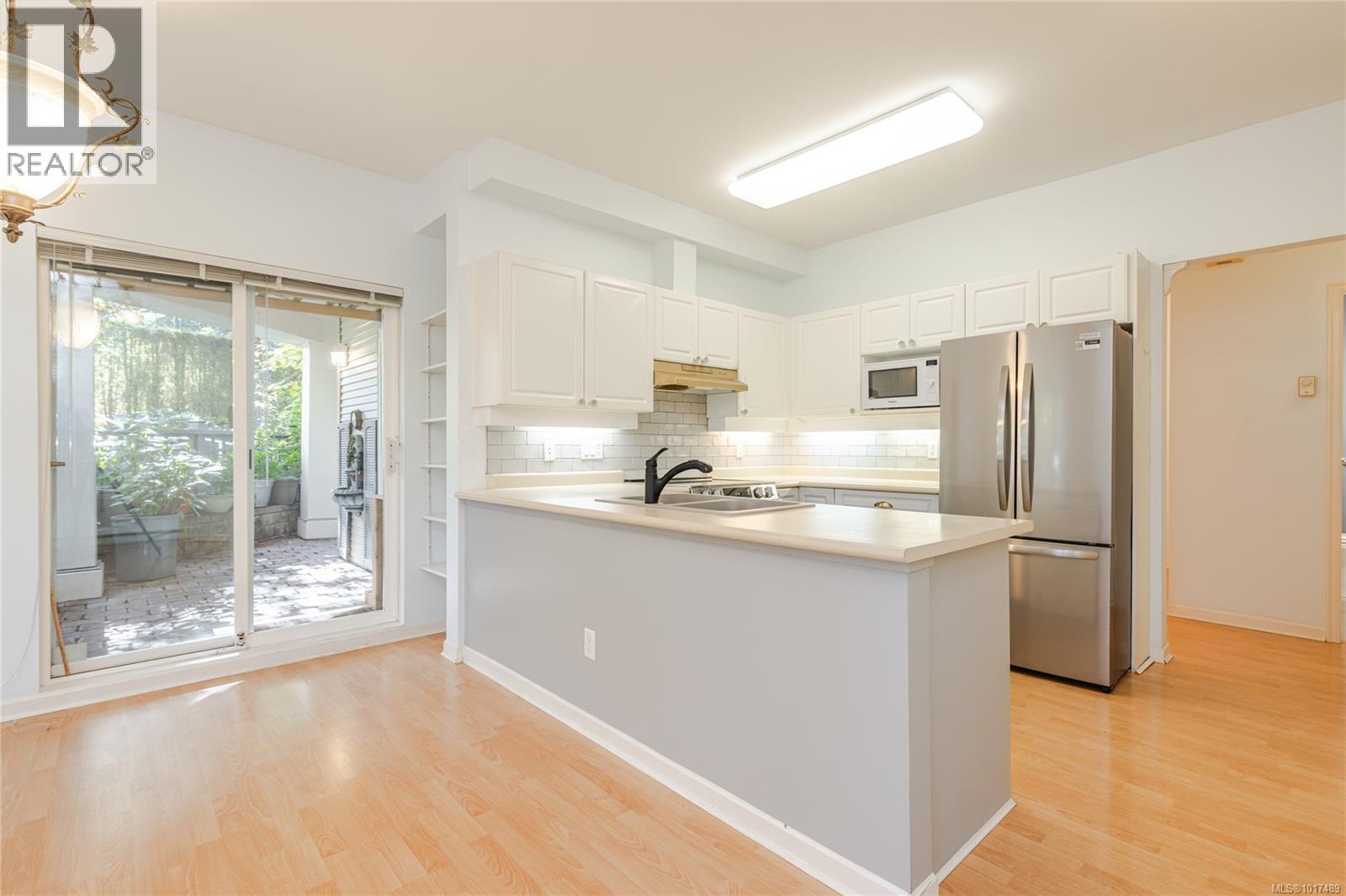 113 5650 Edgewater Lane, Nanaimo, British Columbia  V9T 6K1 - Photo 12 - 1017489