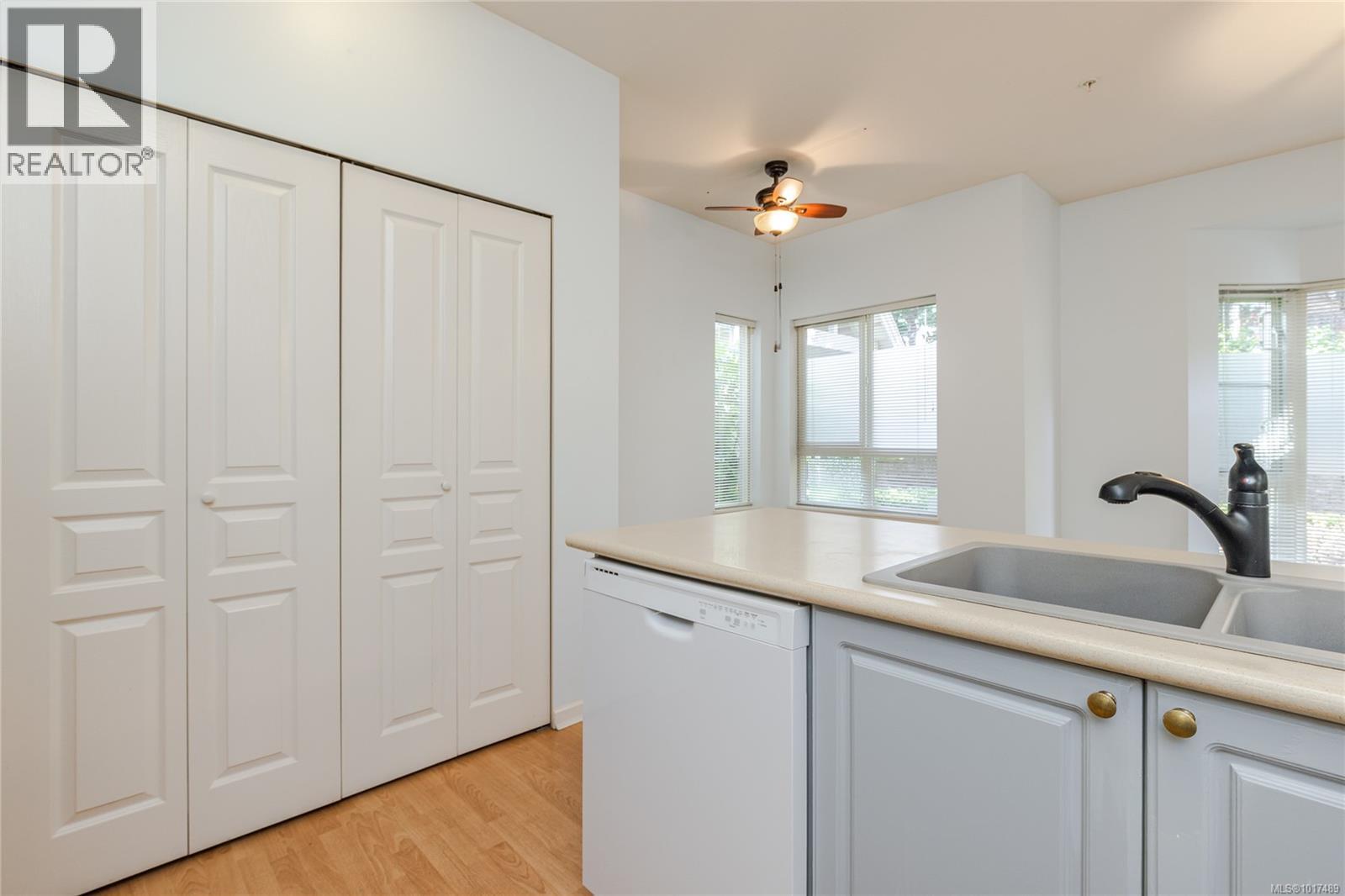 113 5650 Edgewater Lane, Nanaimo, British Columbia  V9T 6K1 - Photo 16 - 1017489