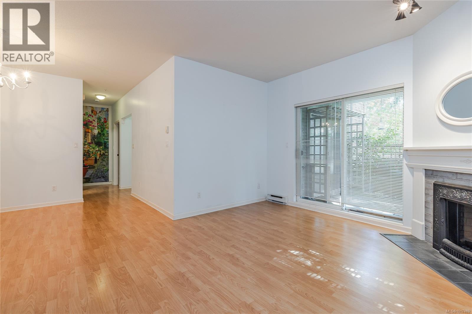 113 5650 Edgewater Lane, Nanaimo, British Columbia  V9T 6K1 - Photo 6 - 1017489