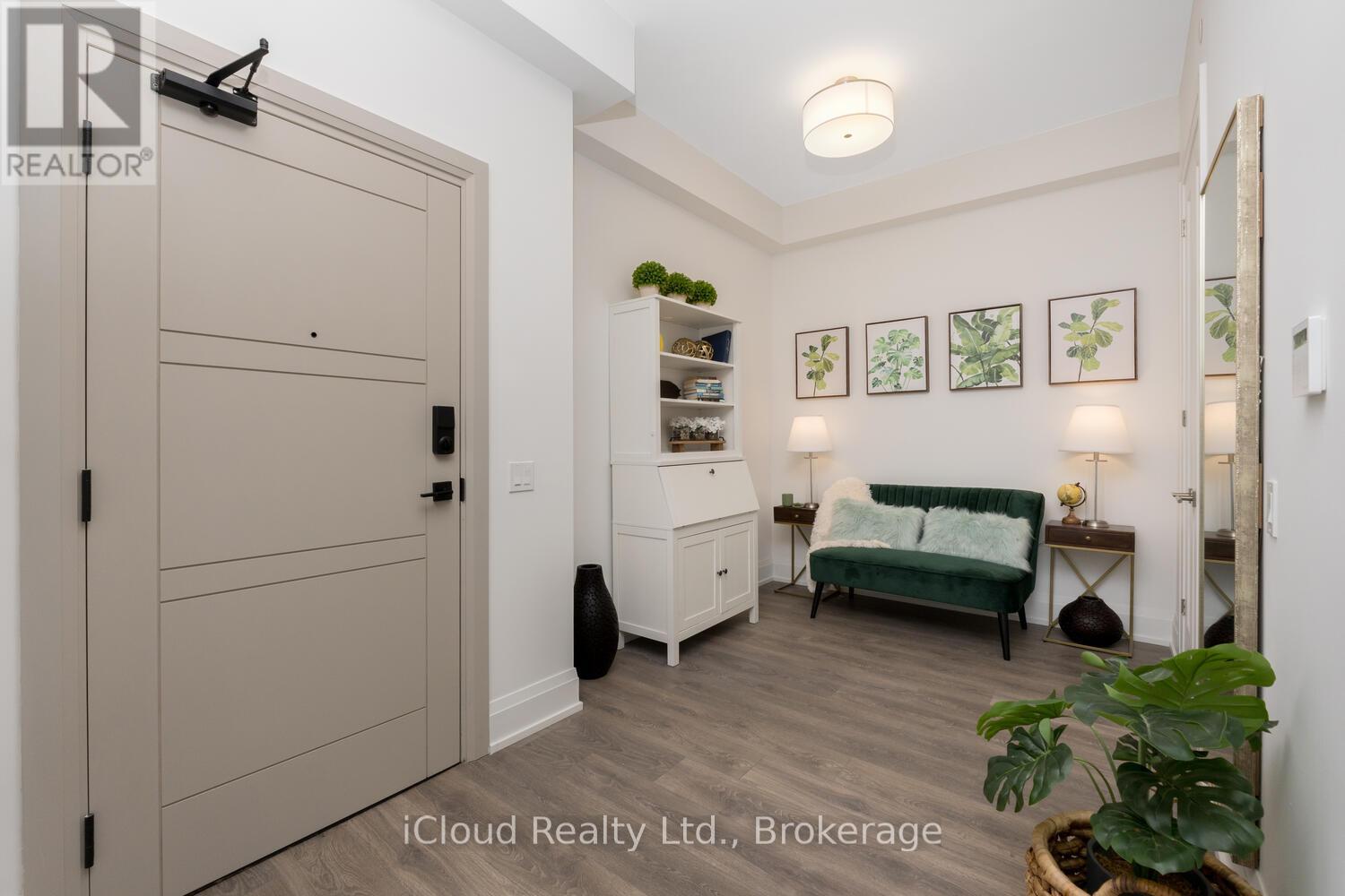 422 - 1 Hume Street, Collingwood, Ontario  L9Y 2M4 - Photo 7 - S12451351