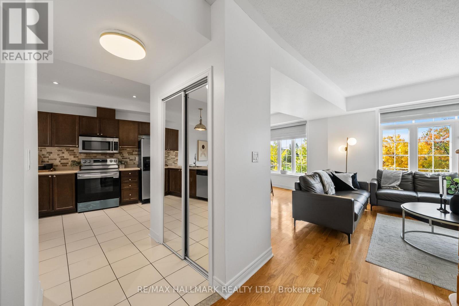 22 - 30 Greensborough Village Circle, Markham, Ontario  L6E 1Z1 - Photo 14 - N12474763
