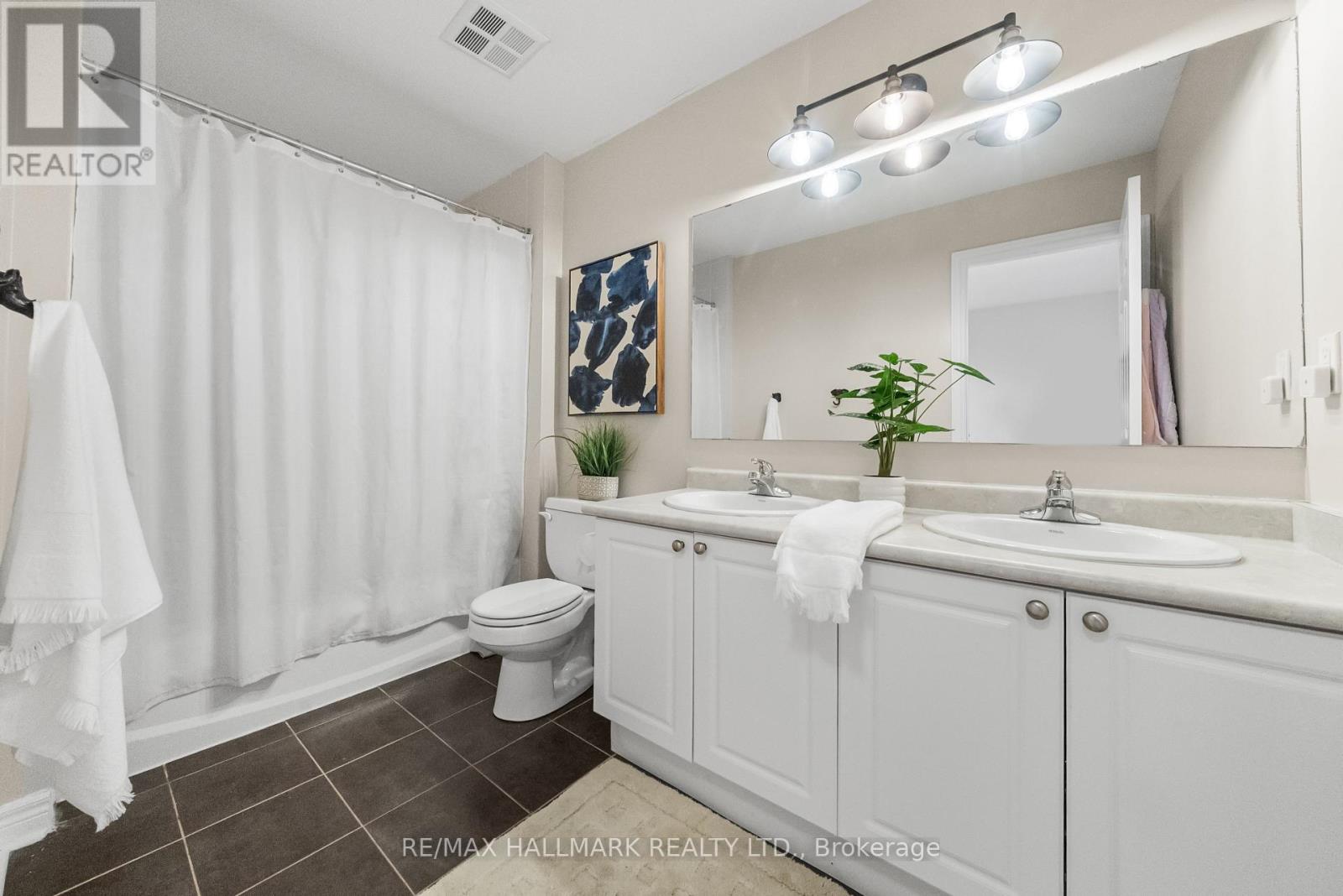 22 - 30 Greensborough Village Circle, Markham, Ontario  L6E 1Z1 - Photo 39 - N12474763