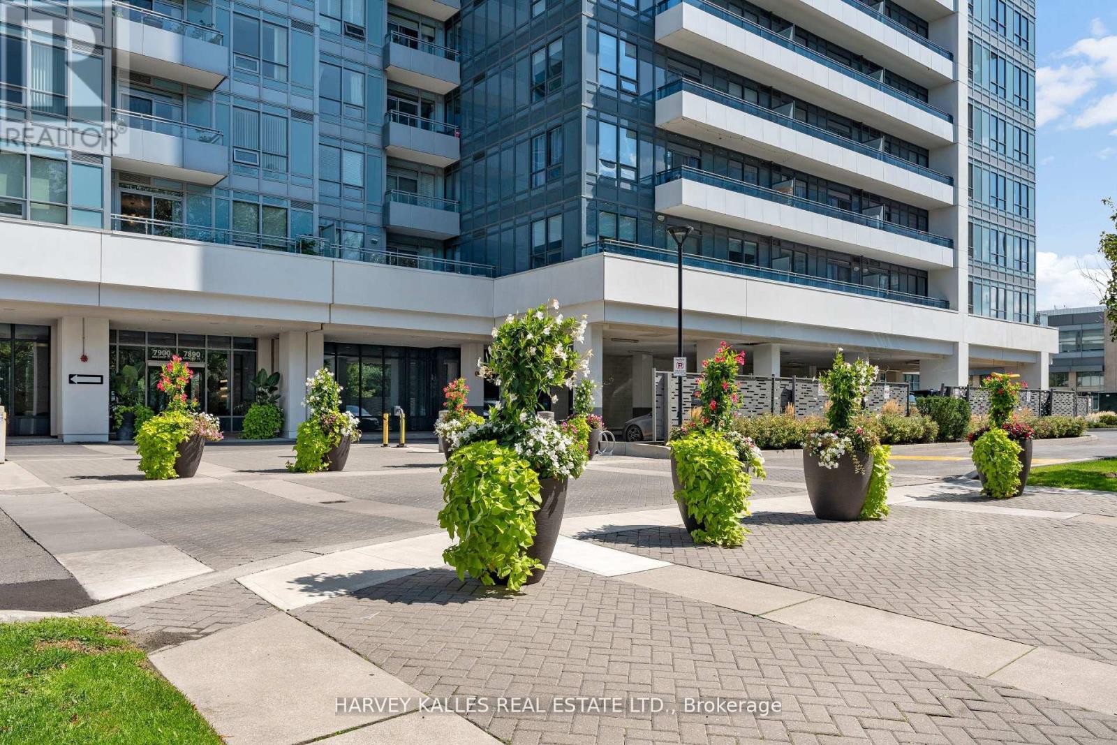 2608 - 7890 Bathurst Street, Vaughan, Ontario  L4J 0J9 - Photo 2 - N12474790