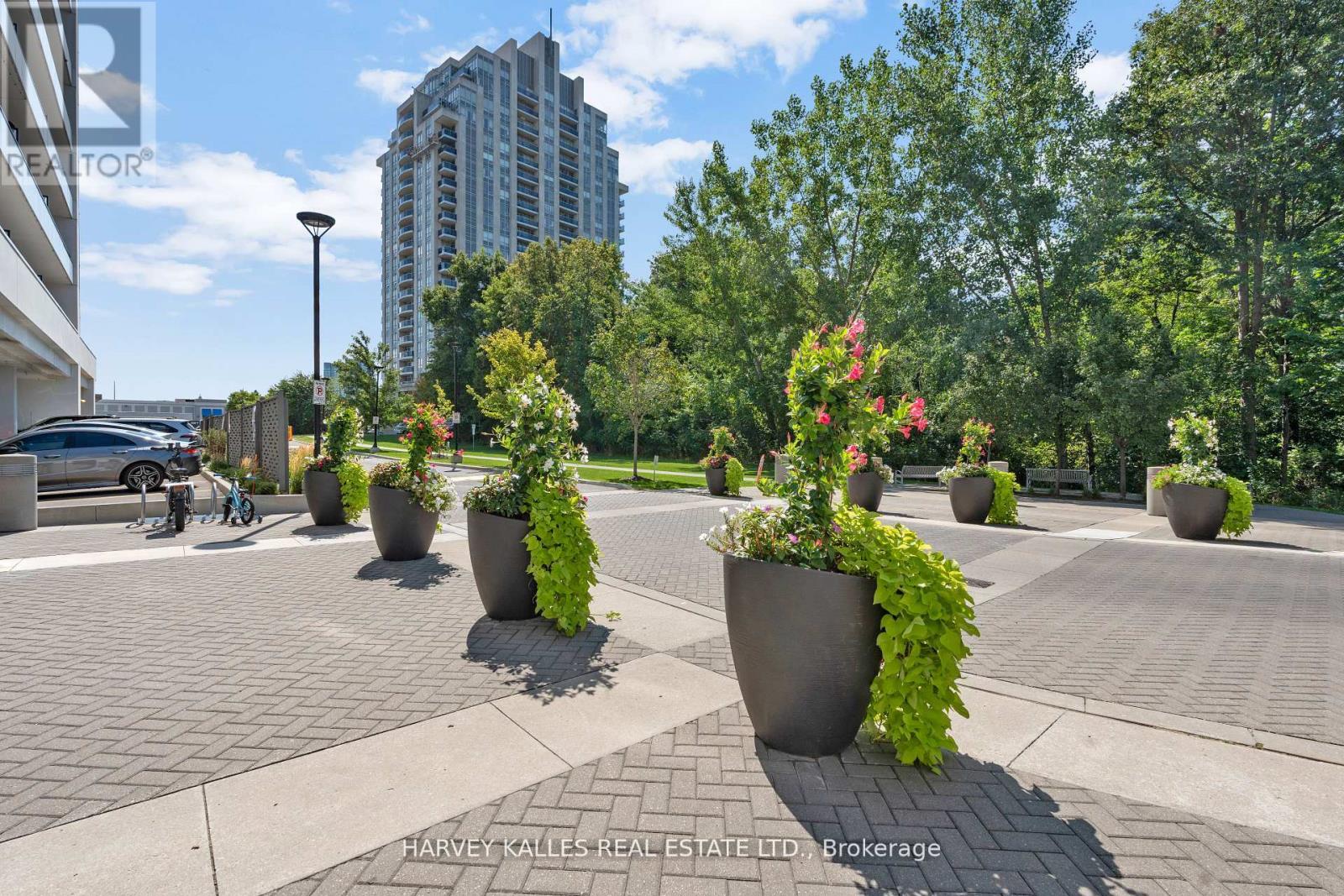 2608 - 7890 Bathurst Street, Vaughan, Ontario  L4J 0J9 - Photo 4 - N12474790