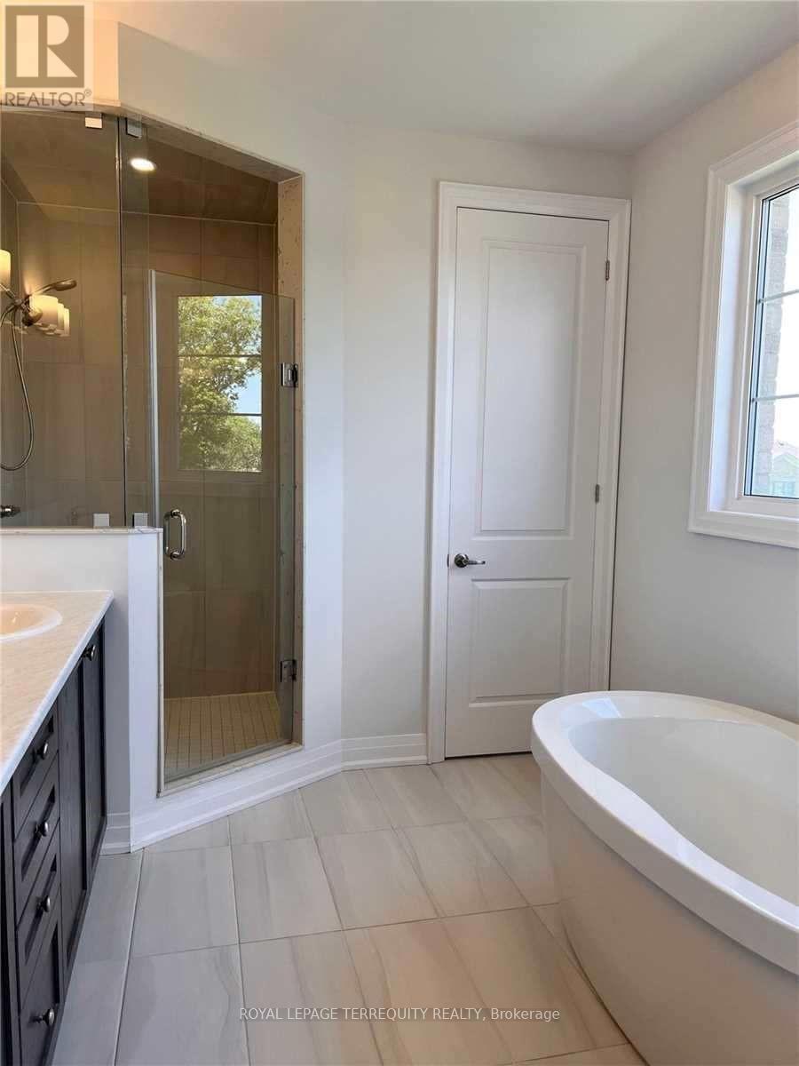 98 Seedling Crescent, Whitchurch-Stouffville, Ontario  L4A 0M5 - Photo 10 - N12474810