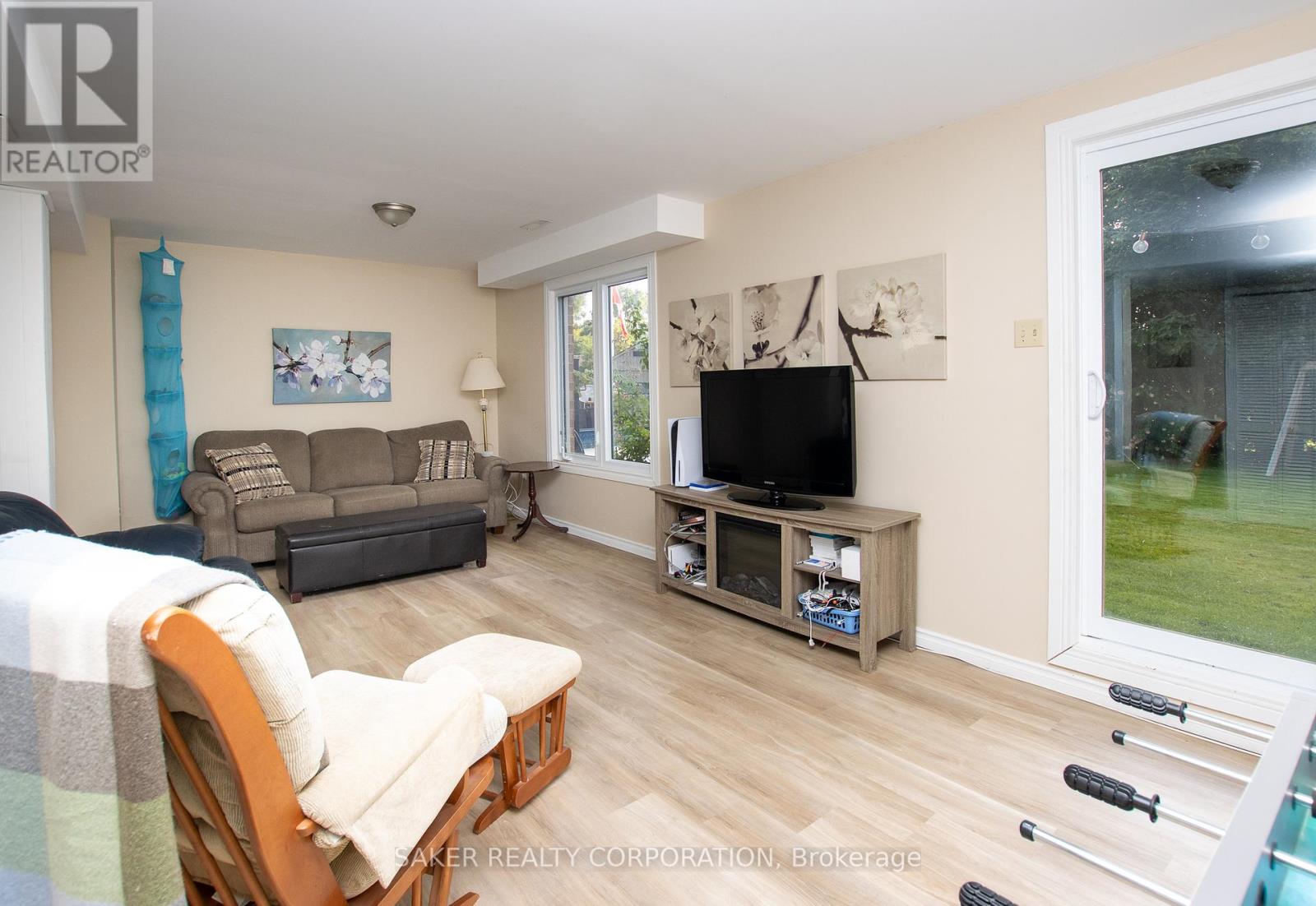 57 Thames Street, Middlesex Centre, Ontario  N0L 1E0 - Photo 25 - X12413770