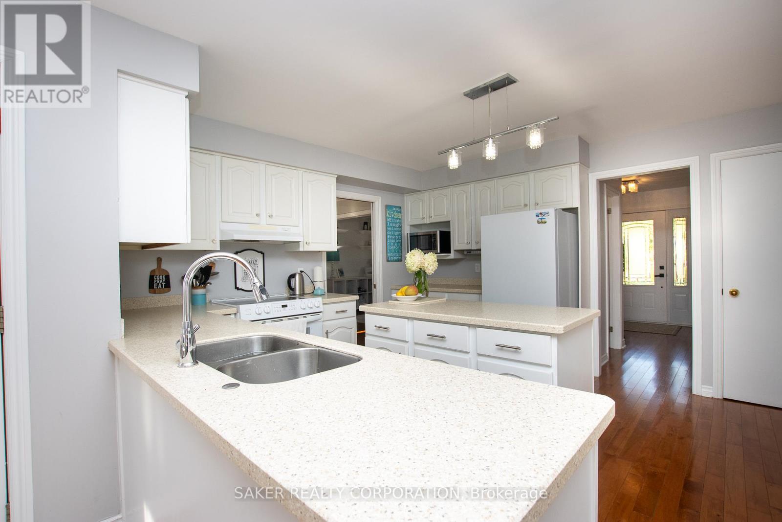 57 Thames Street, Middlesex Centre, Ontario  N0L 1E0 - Photo 5 - X12413770