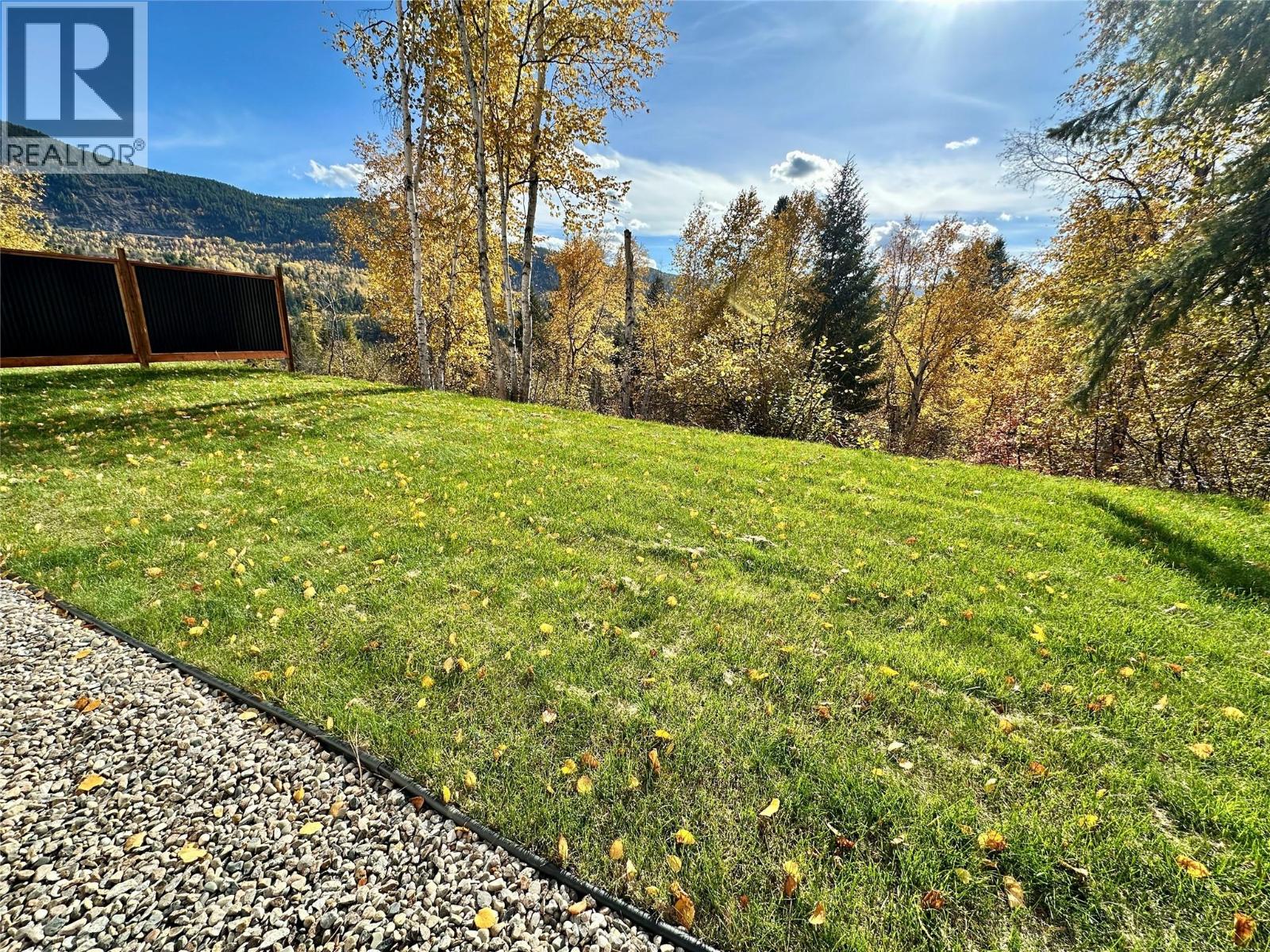 3736 Toba Road, Castlegar, British Columbia  V1N 4Y3 - Photo 27 - 10366137
