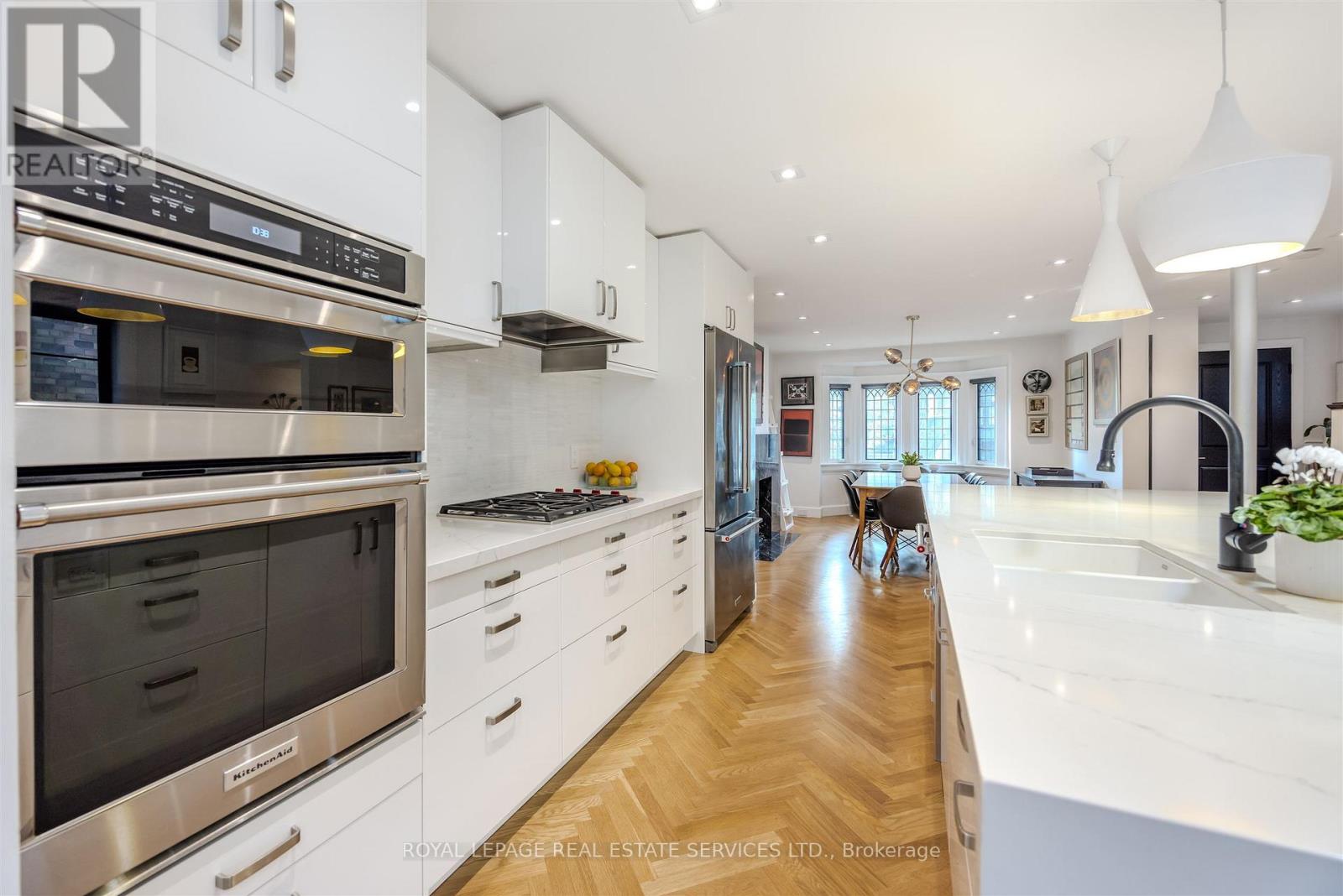 20 Verbena Avenue, Toronto, Ontario  M6S 1K1 - Photo 8 - W12473544