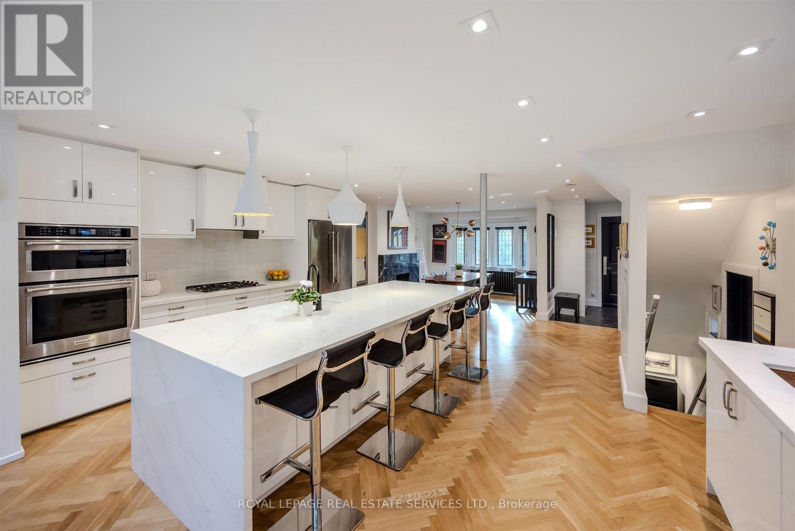 20 Verbena Avenue, Toronto, Ontario  M6S 1K1 - Photo 9 - W12473544
