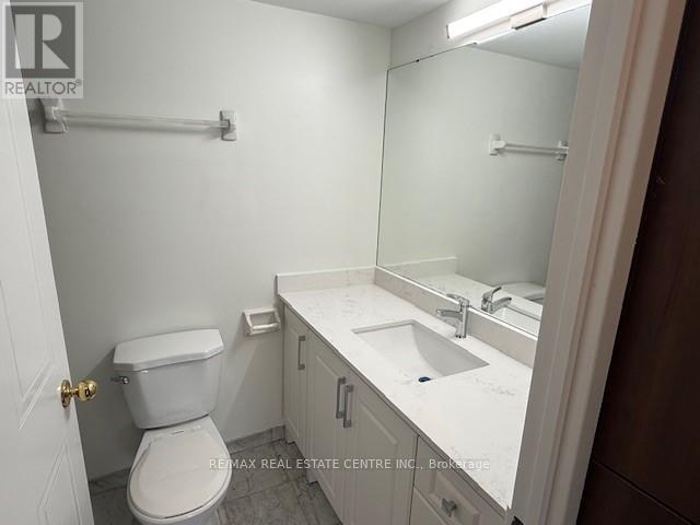 411 - 350 Webb Drive, Mississauga, Ontario  L5B 3W4 - Photo 17 - W12458894