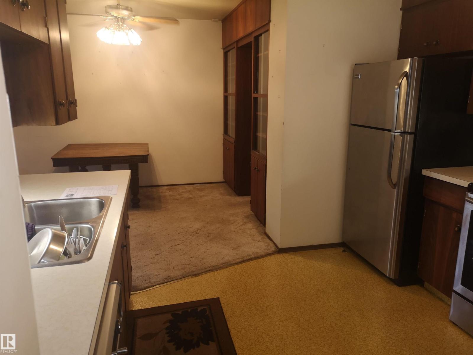 9636 63 Av Nw, Edmonton, Alberta  T6E 0G5 - Photo 8 - E4462924