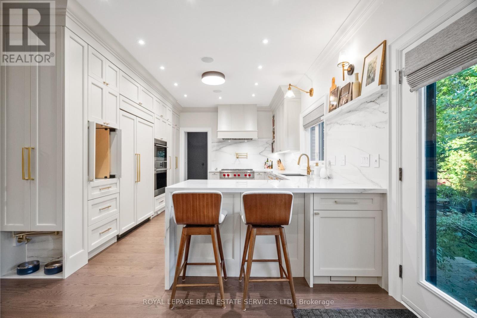 132 Strath Avenue, Toronto, Ontario  M8X 1R5 - Photo 14 - W12474768