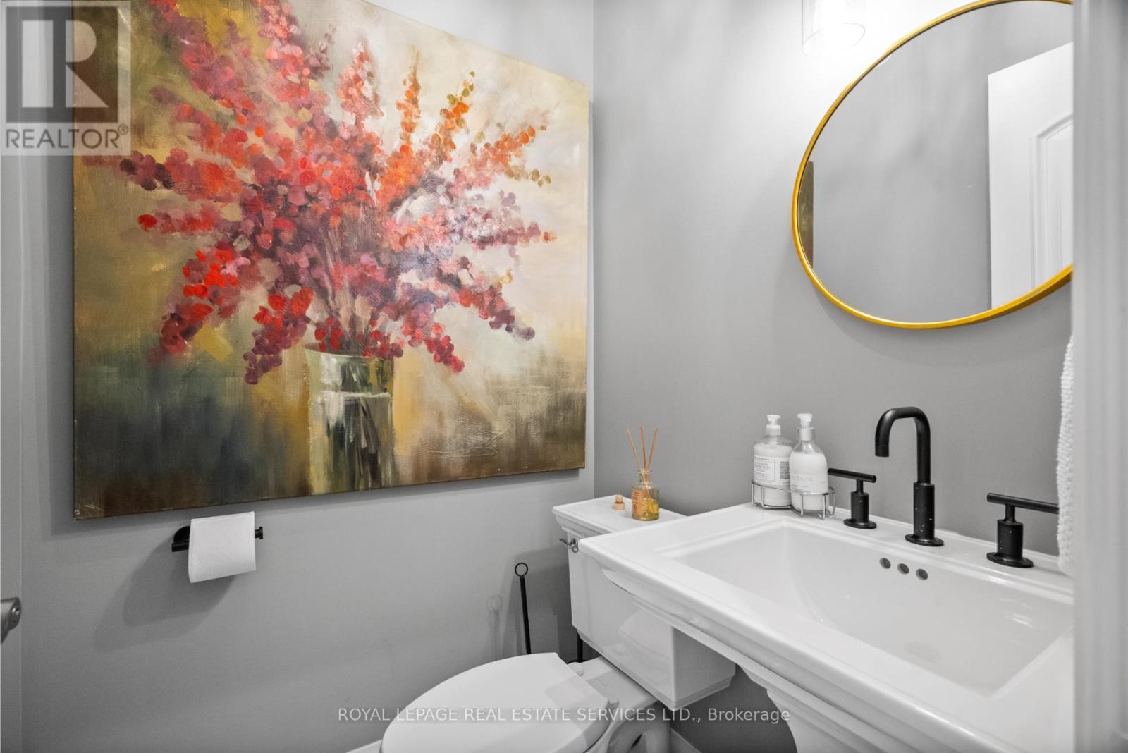 132 Strath Avenue, Toronto, Ontario  M8X 1R5 - Photo 22 - W12474768
