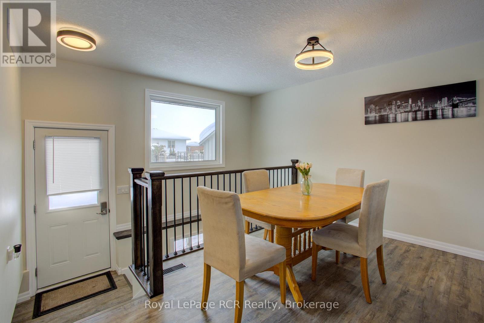 620 Elm Avenue N, North Perth, Ontario  N4W 3G2 - Photo 15 - X12474894