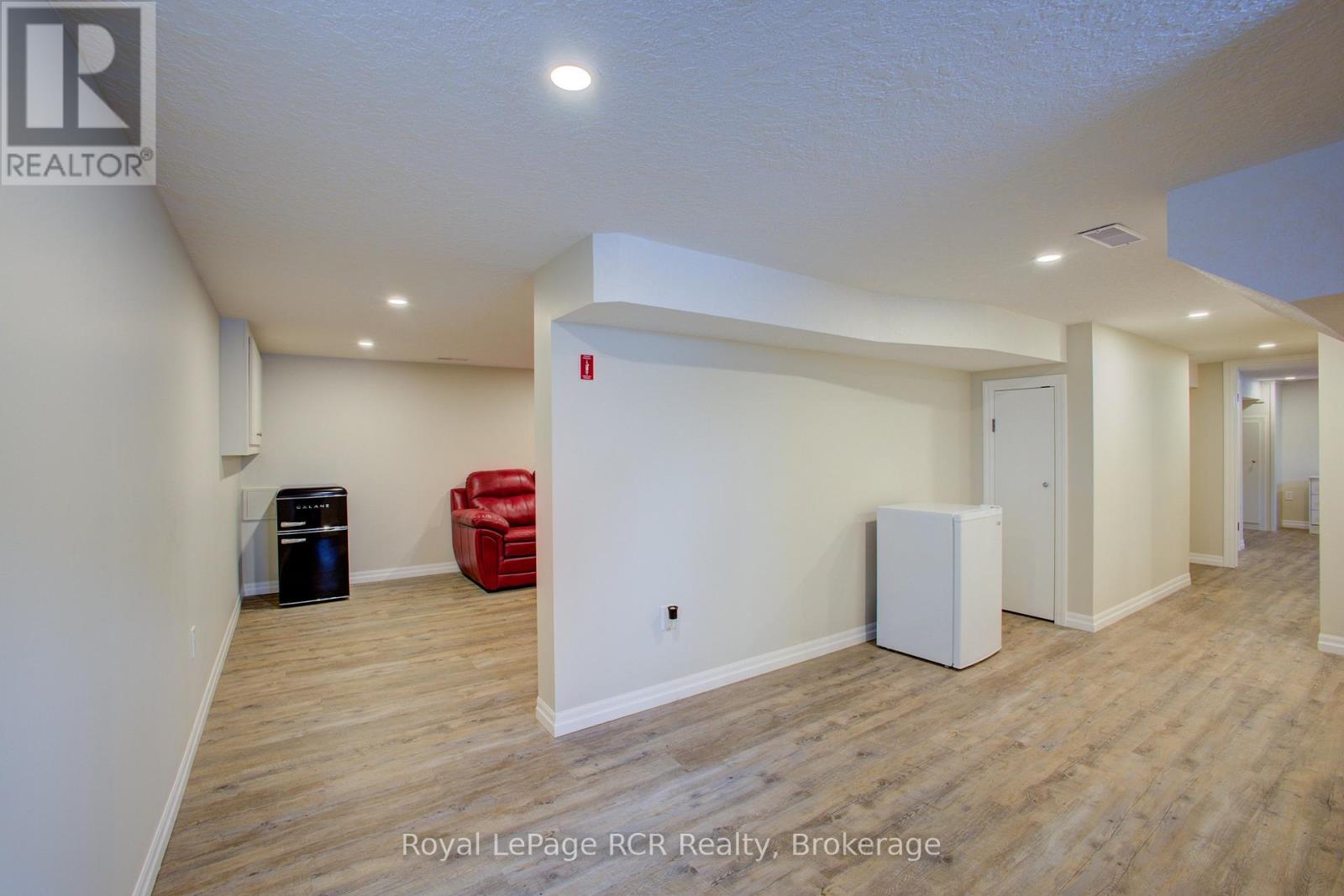 620 Elm Avenue N, North Perth, Ontario  N4W 3G2 - Photo 24 - X12474894