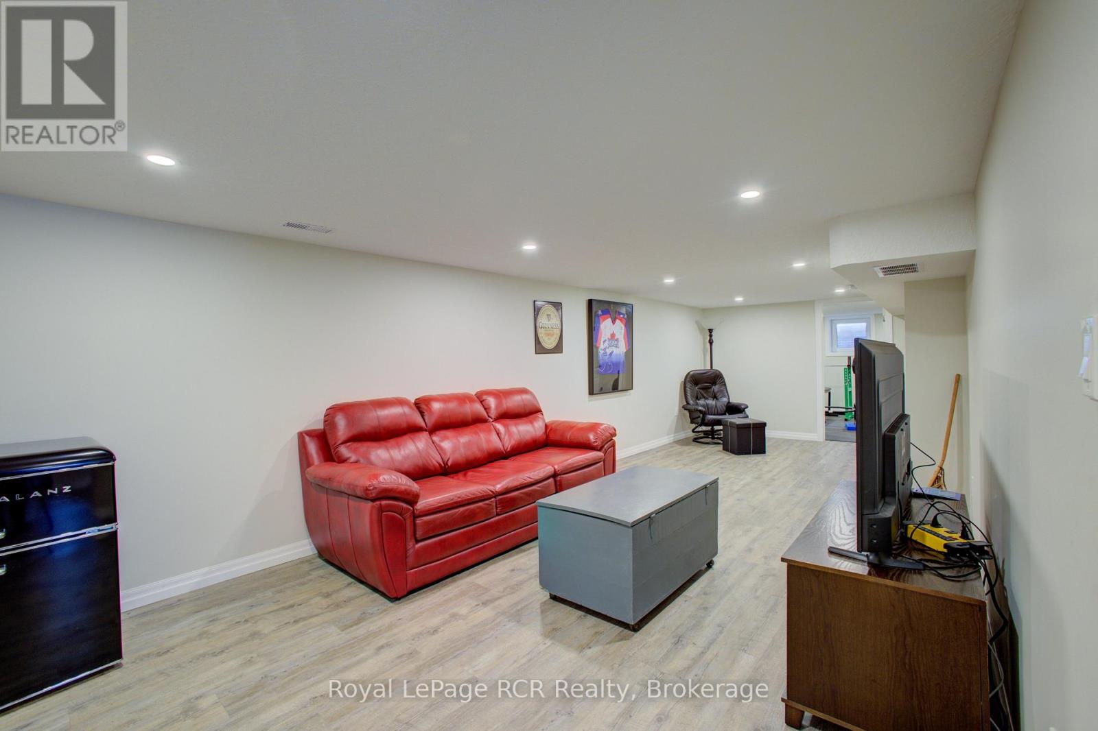 620 Elm Avenue N, North Perth, Ontario  N4W 3G2 - Photo 25 - X12474894