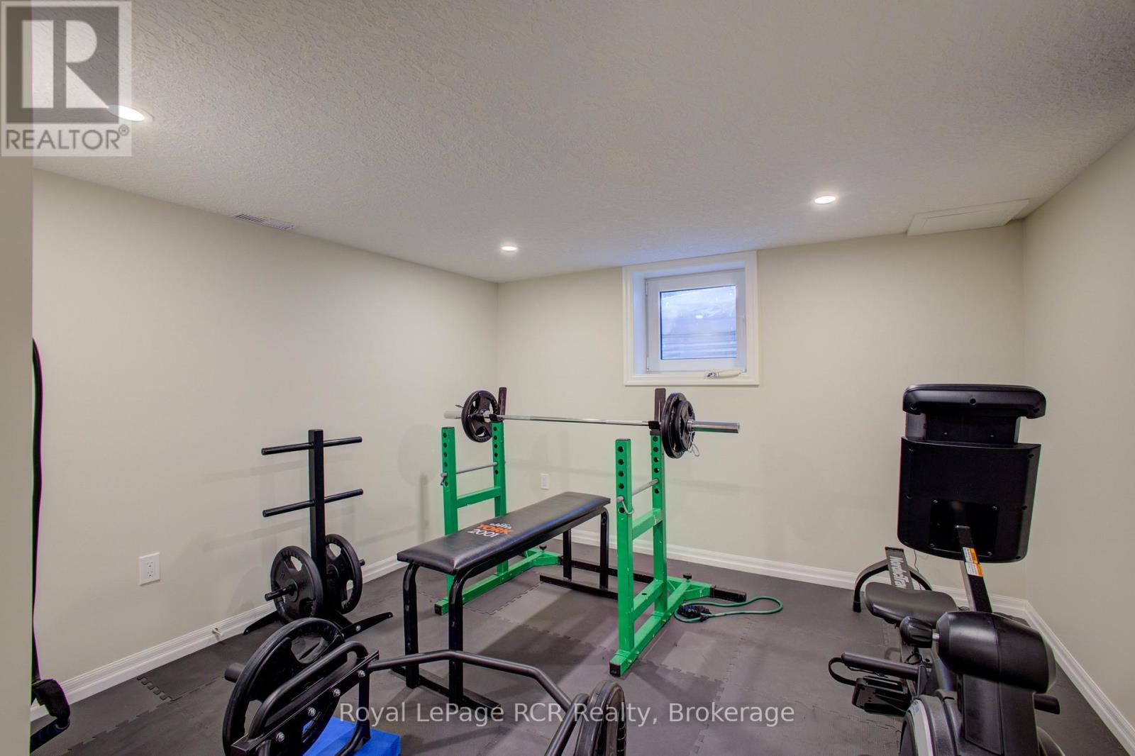 620 Elm Avenue N, North Perth, Ontario  N4W 3G2 - Photo 28 - X12474894