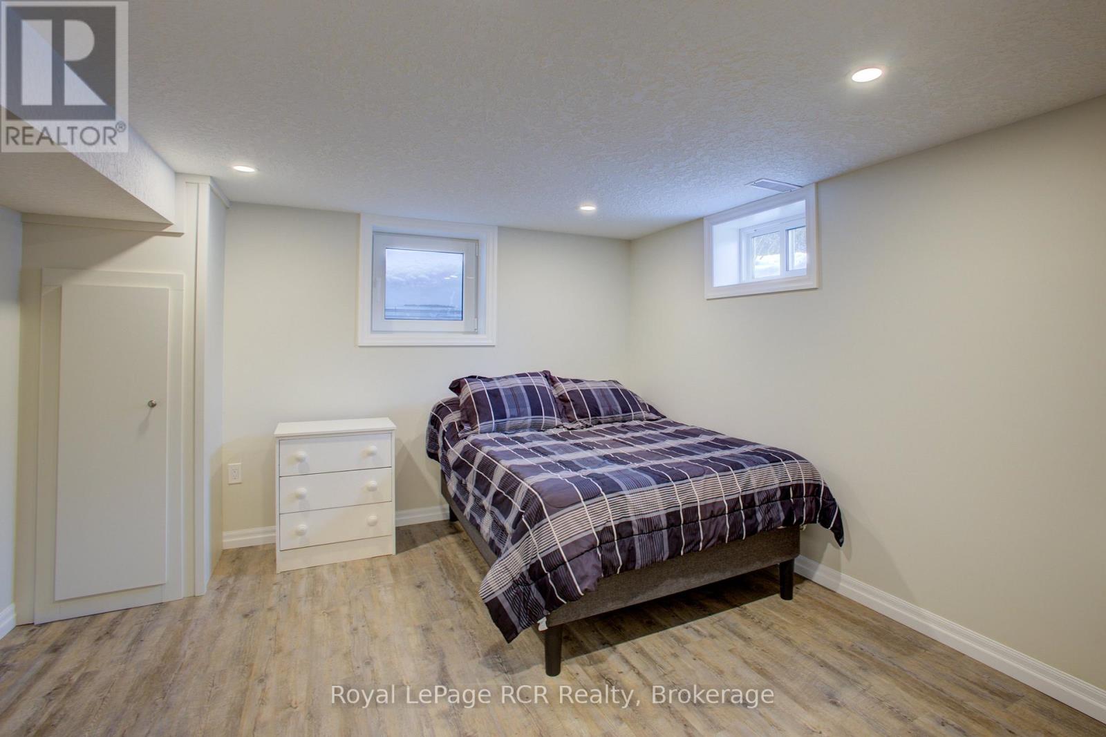620 Elm Avenue N, North Perth, Ontario  N4W 3G2 - Photo 31 - X12474894