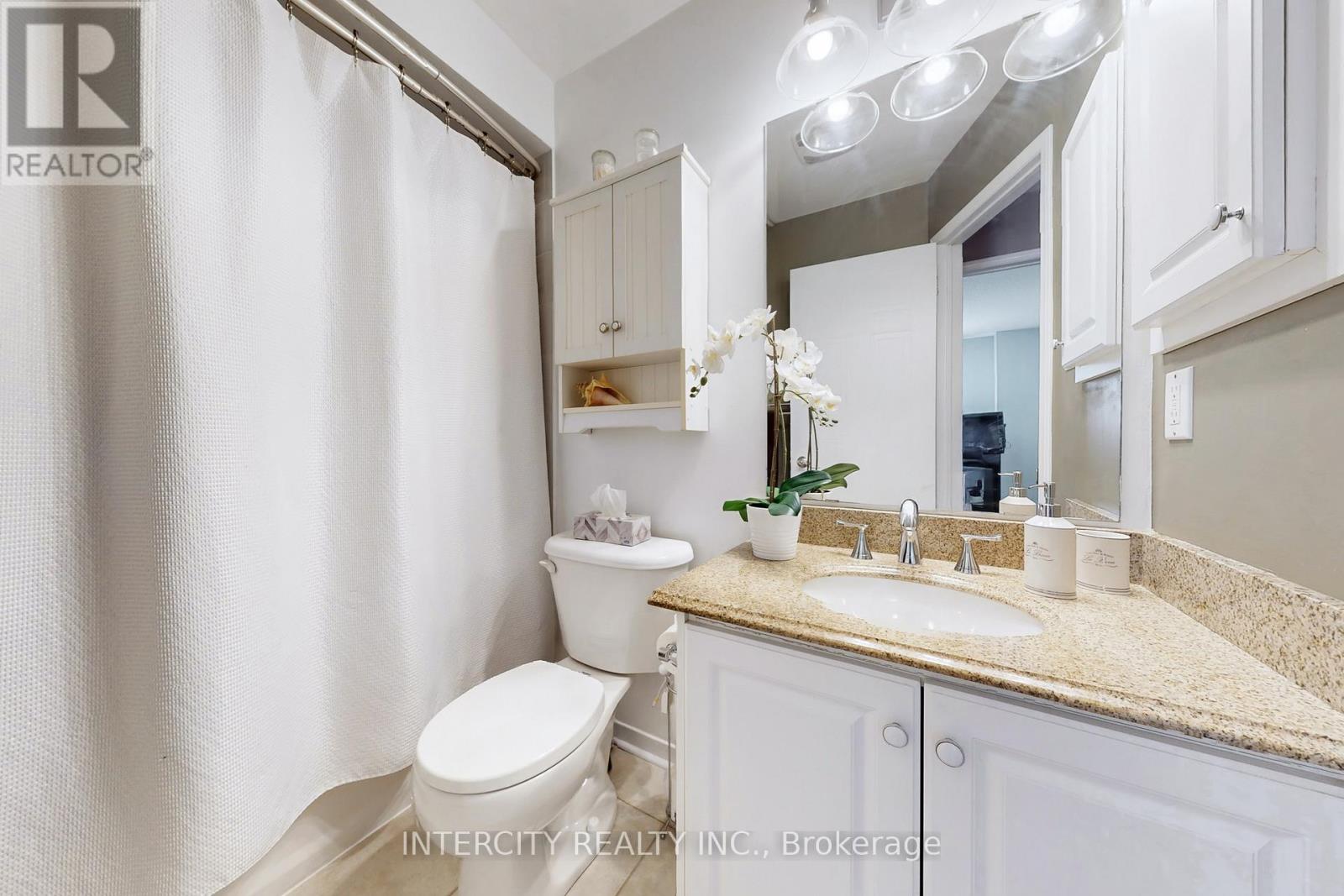 29 Birdstone Crescent, Toronto, Ontario  M6N 5H6 - Photo 34 - W12474778