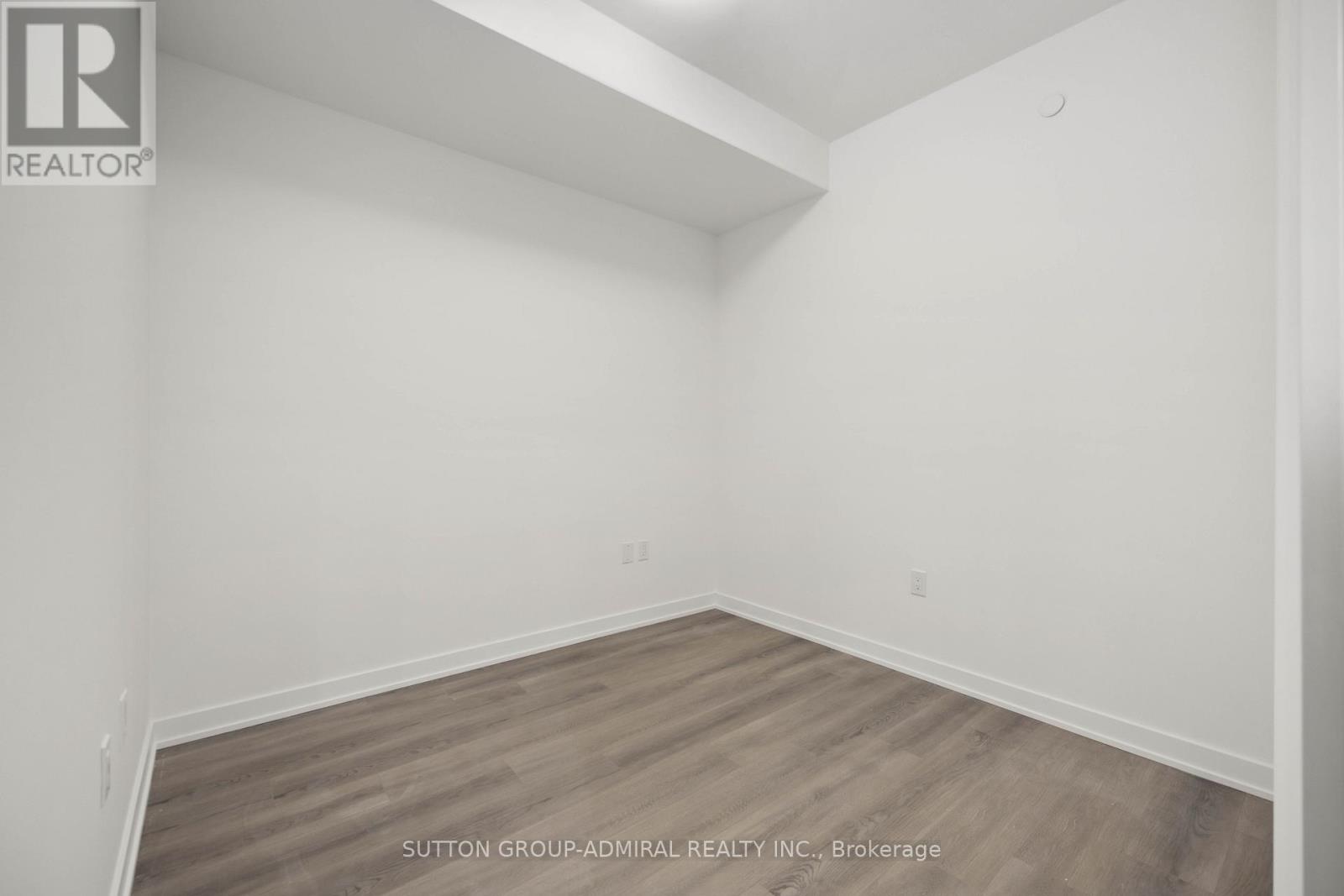 201 - 2433 Dufferin Street, Toronto, Ontario  M6E 3T3 - Photo 14 - W12474802