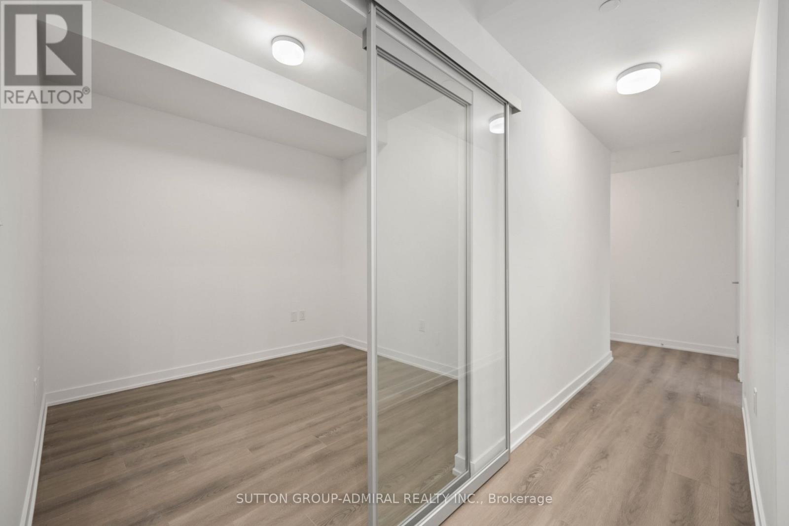 201 - 2433 Dufferin Street, Toronto, Ontario  M6E 3T3 - Photo 15 - W12474802