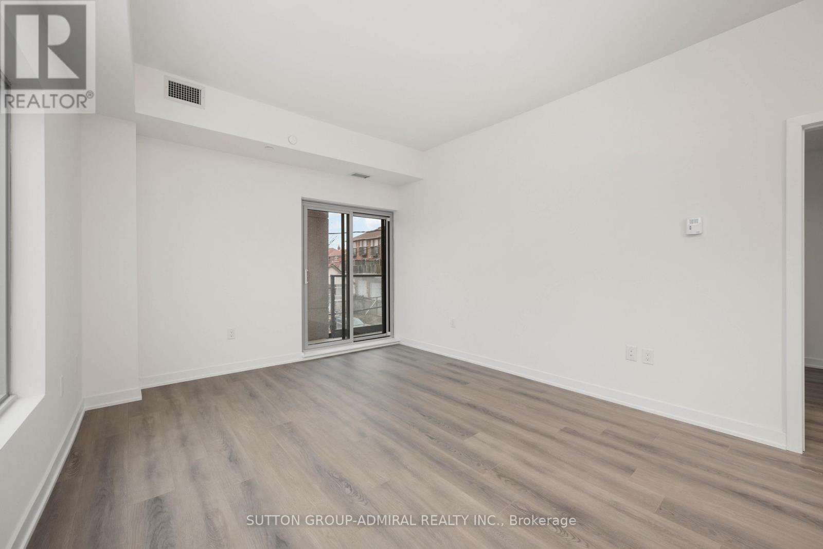 201 - 2433 Dufferin Street, Toronto, Ontario  M6E 3T3 - Photo 18 - W12474802