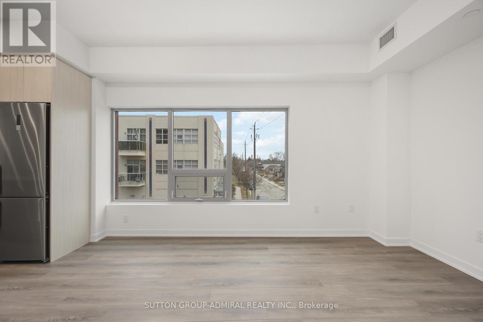 201 - 2433 Dufferin Street, Toronto, Ontario  M6E 3T3 - Photo 19 - W12474802