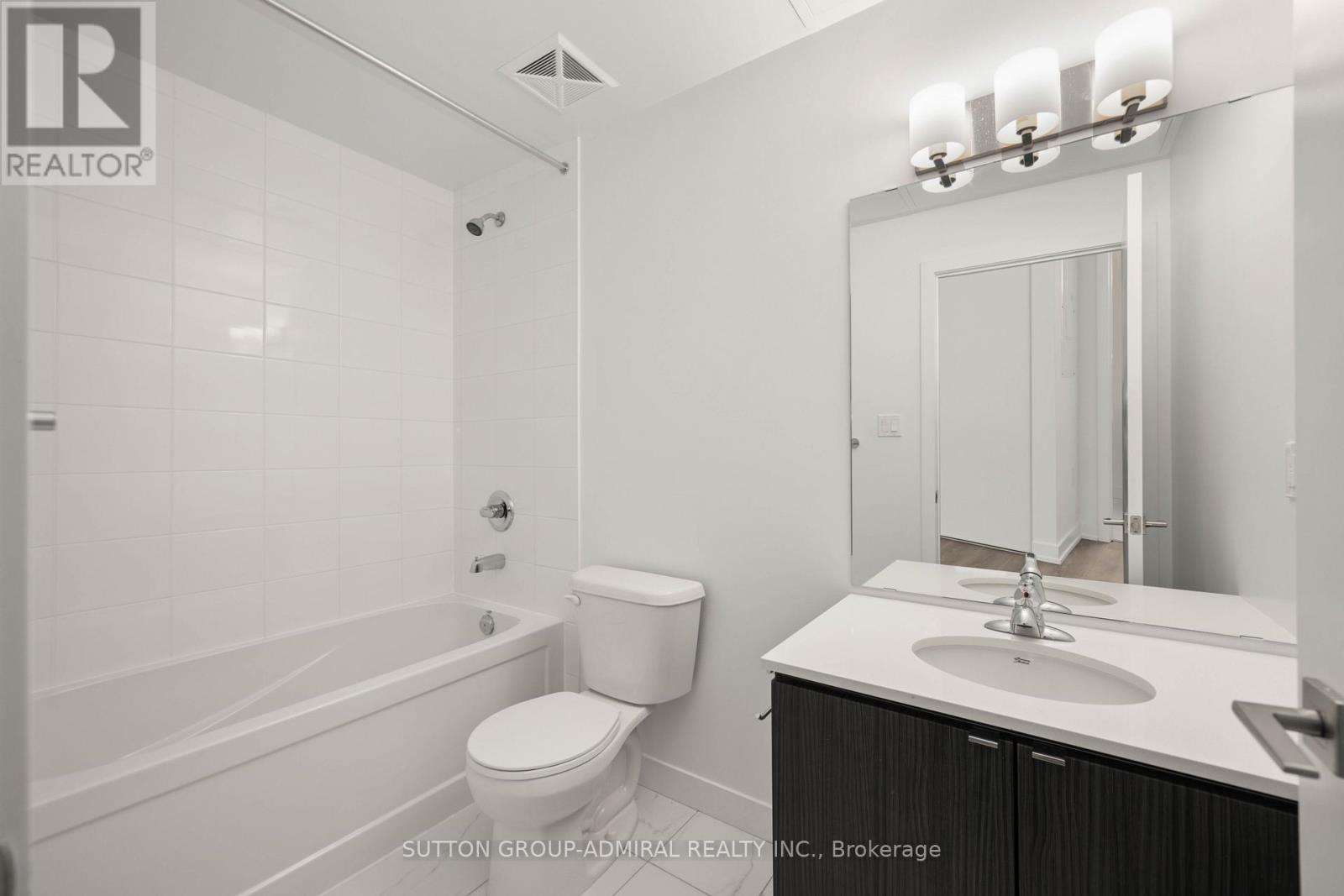 201 - 2433 Dufferin Street, Toronto, Ontario  M6E 3T3 - Photo 21 - W12474802