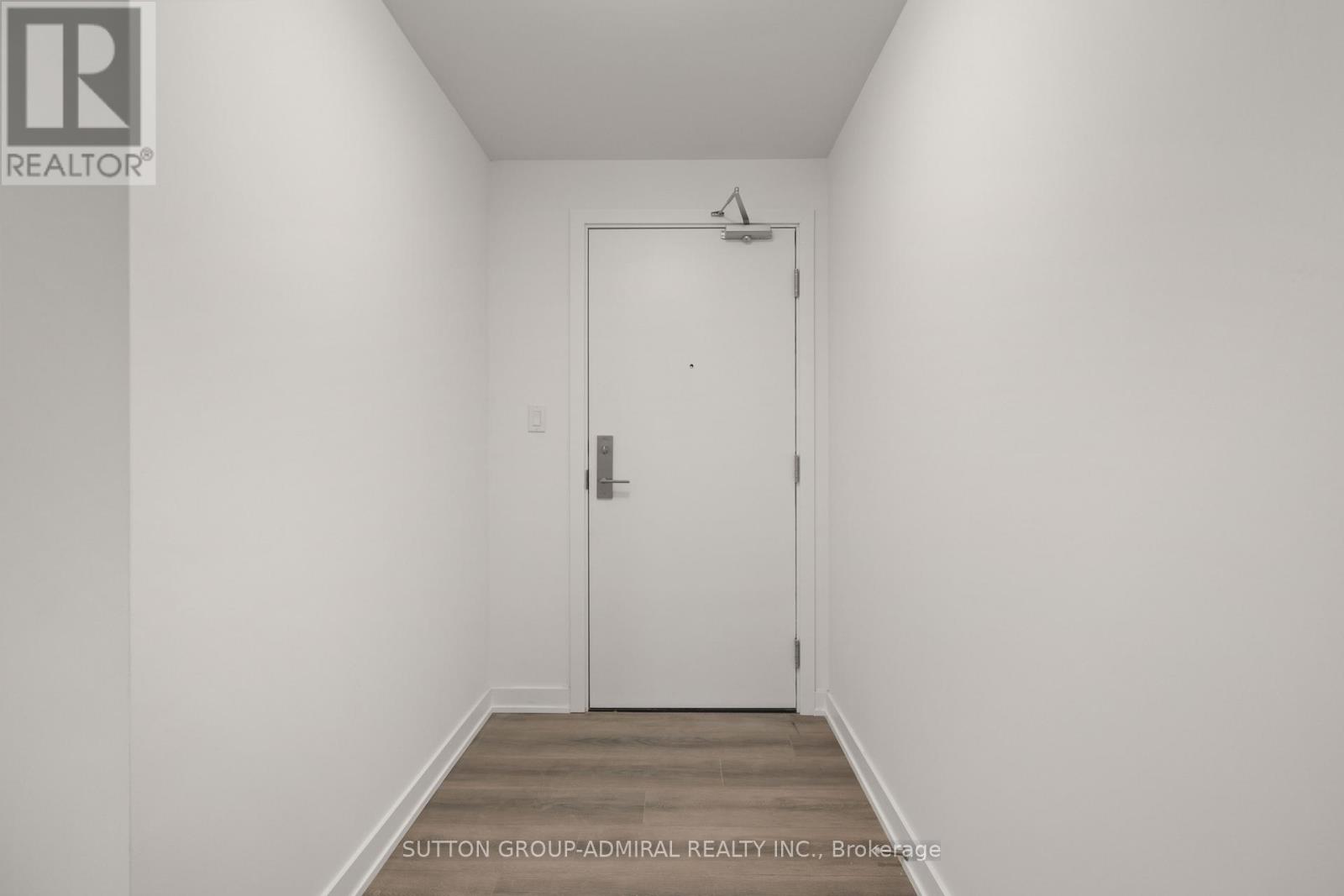 201 - 2433 Dufferin Street, Toronto, Ontario  M6E 3T3 - Photo 27 - W12474802