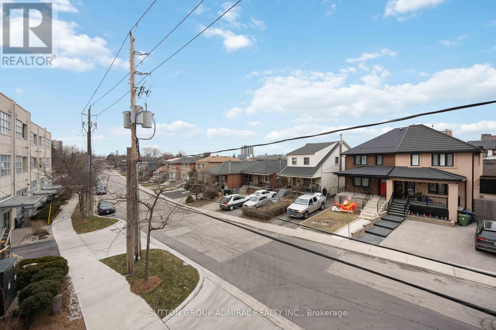 201 - 2433 Dufferin Street, Toronto, Ontario  M6E 3T3 - Photo 30 - W12474802