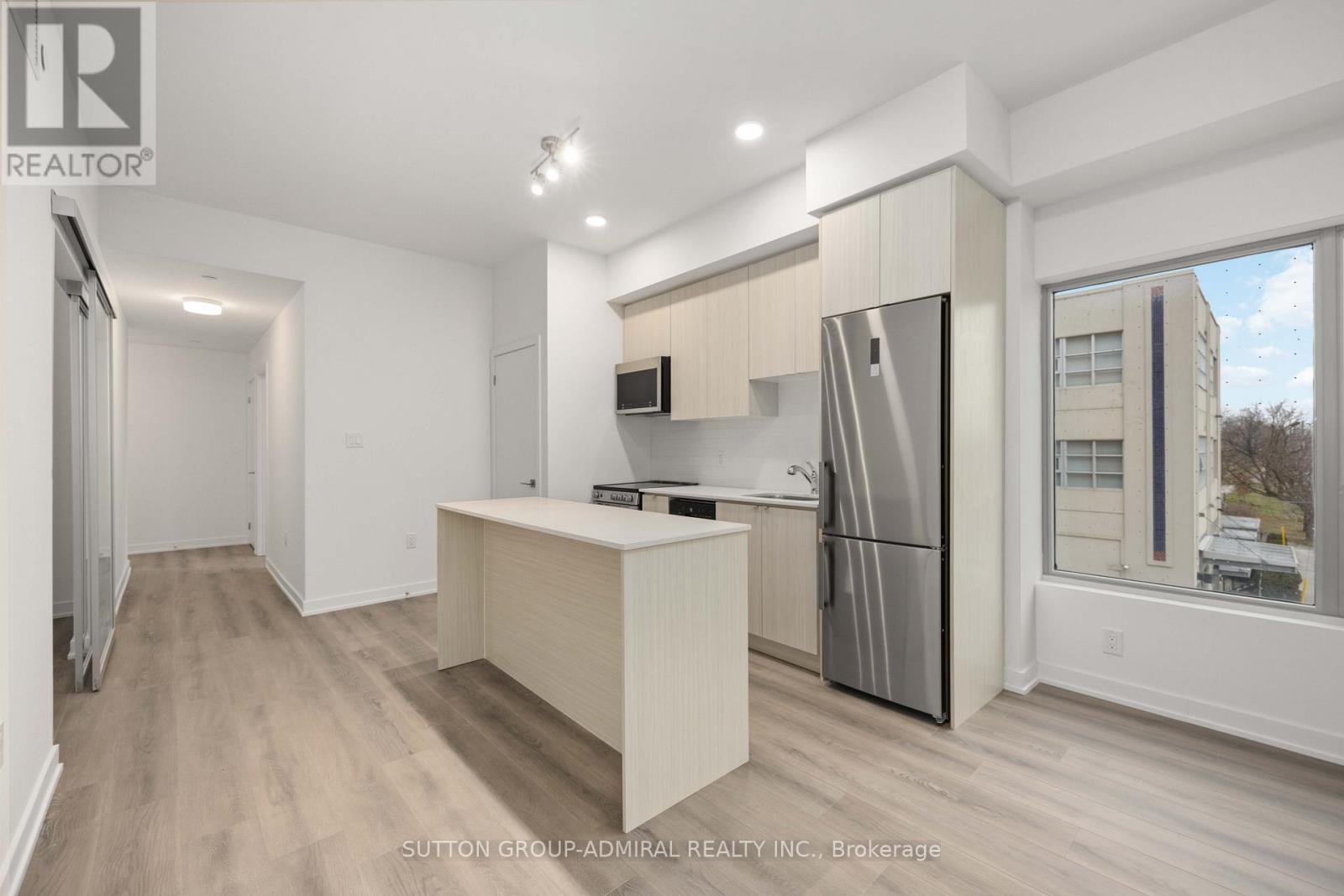 201 - 2433 Dufferin Street, Toronto, Ontario  M6E 3T3 - Photo 4 - W12474802