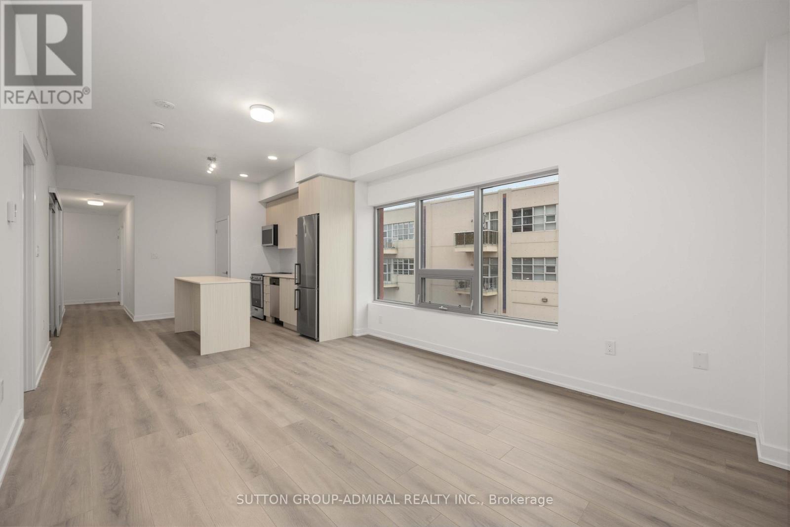 201 - 2433 Dufferin Street, Toronto, Ontario  M6E 3T3 - Photo 6 - W12474802