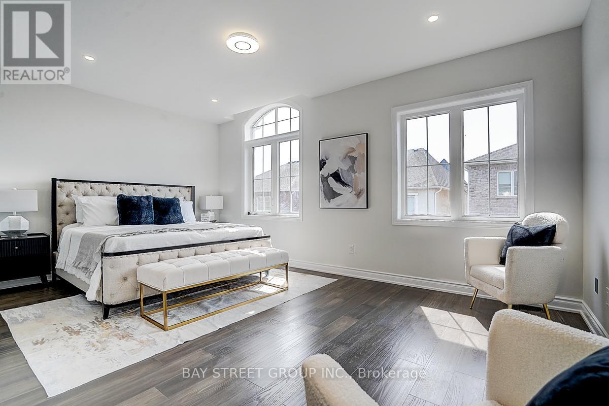 146 Petgor Path, Oakville, Ontario  L6H 0Y6 - Photo 16 - W12474813