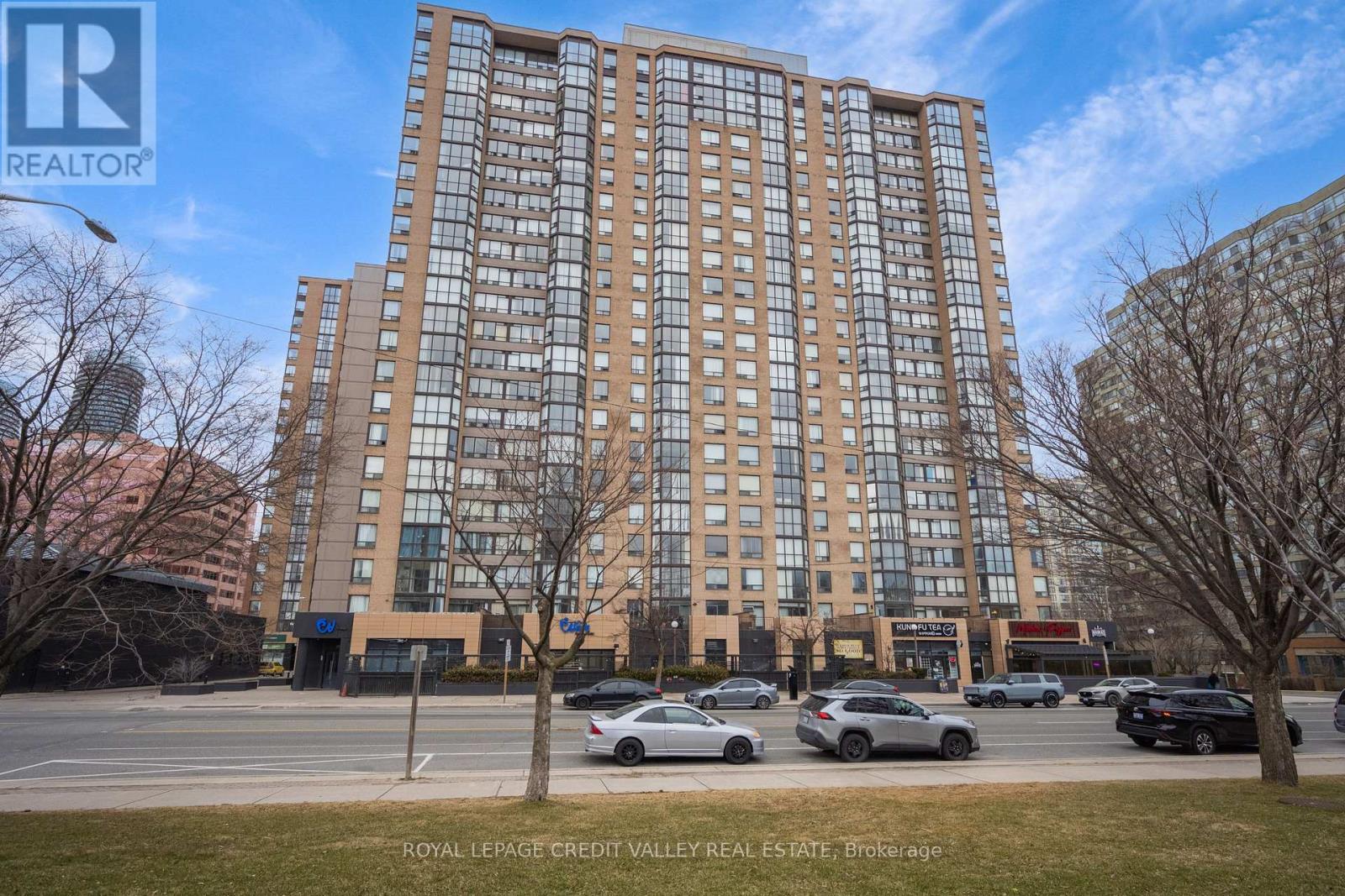 2002 - 265 ENFIELD PLACE, Mississauga, Ontario