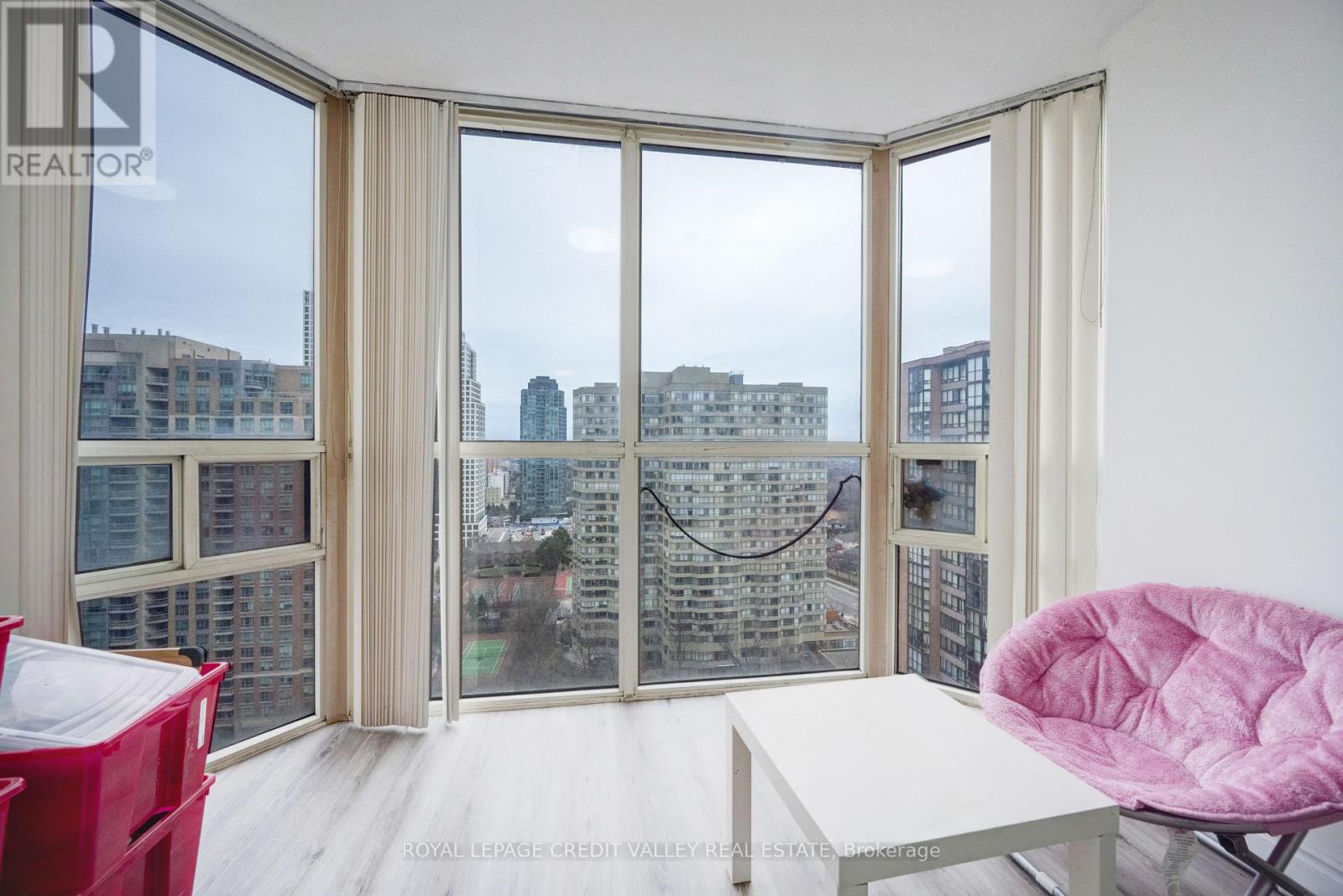 2002 - 265 Enfield Place, Mississauga, Ontario  L5B 3Y7 - Photo 18 - W12474814