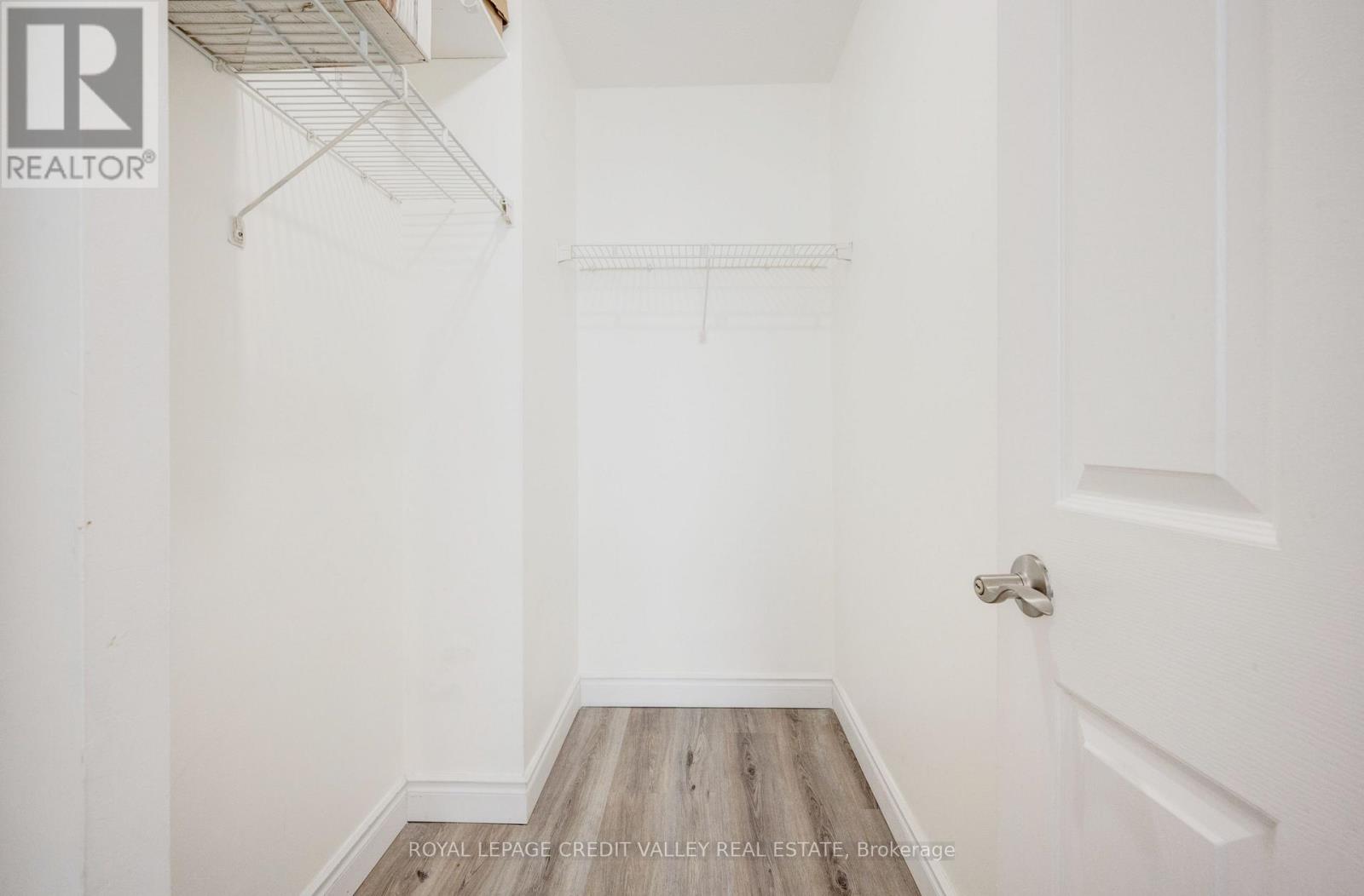 2002 - 265 Enfield Place, Mississauga, Ontario  L5B 3Y7 - Photo 33 - W12474814