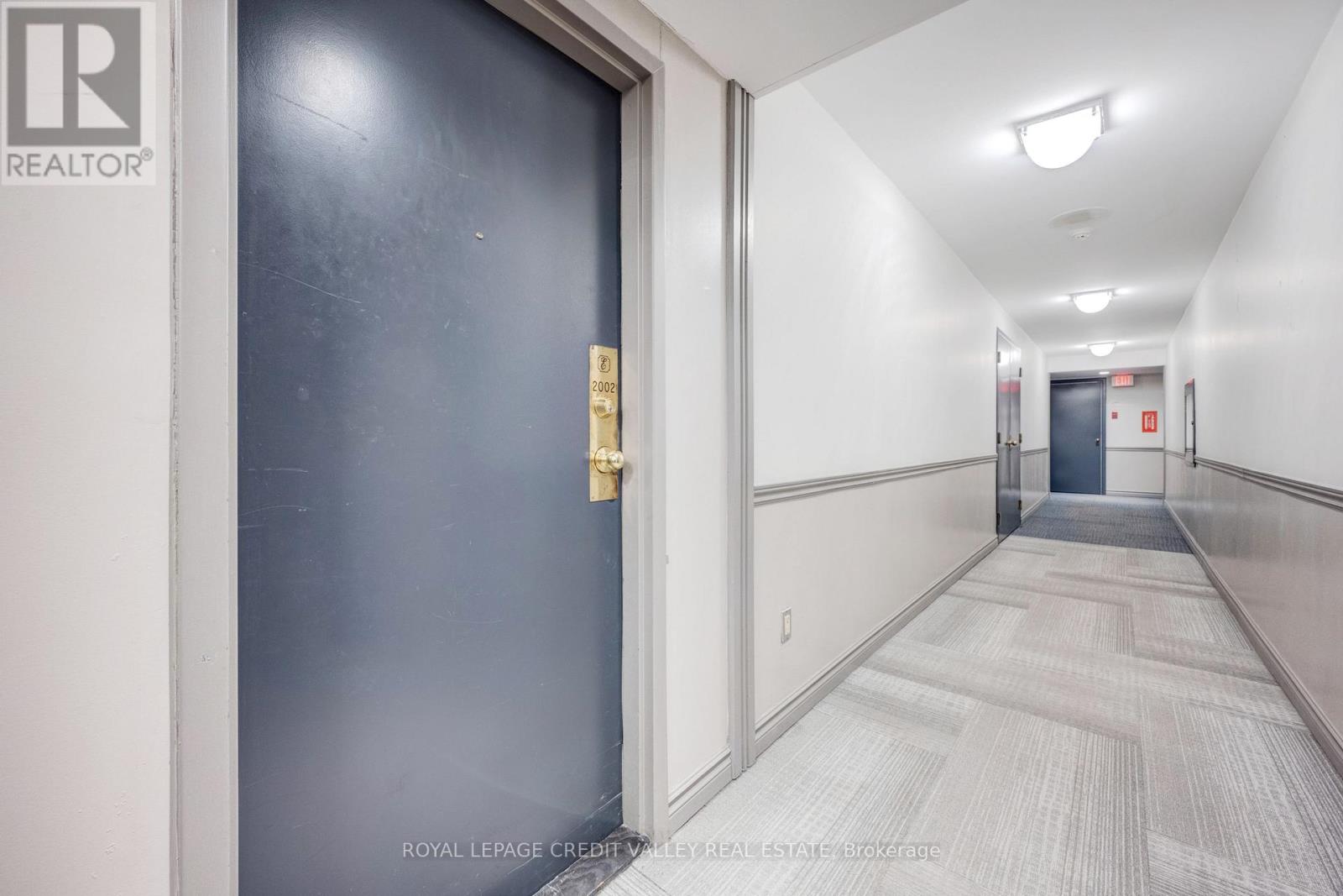2002 - 265 Enfield Place, Mississauga, Ontario  L5B 3Y7 - Photo 6 - W12474814