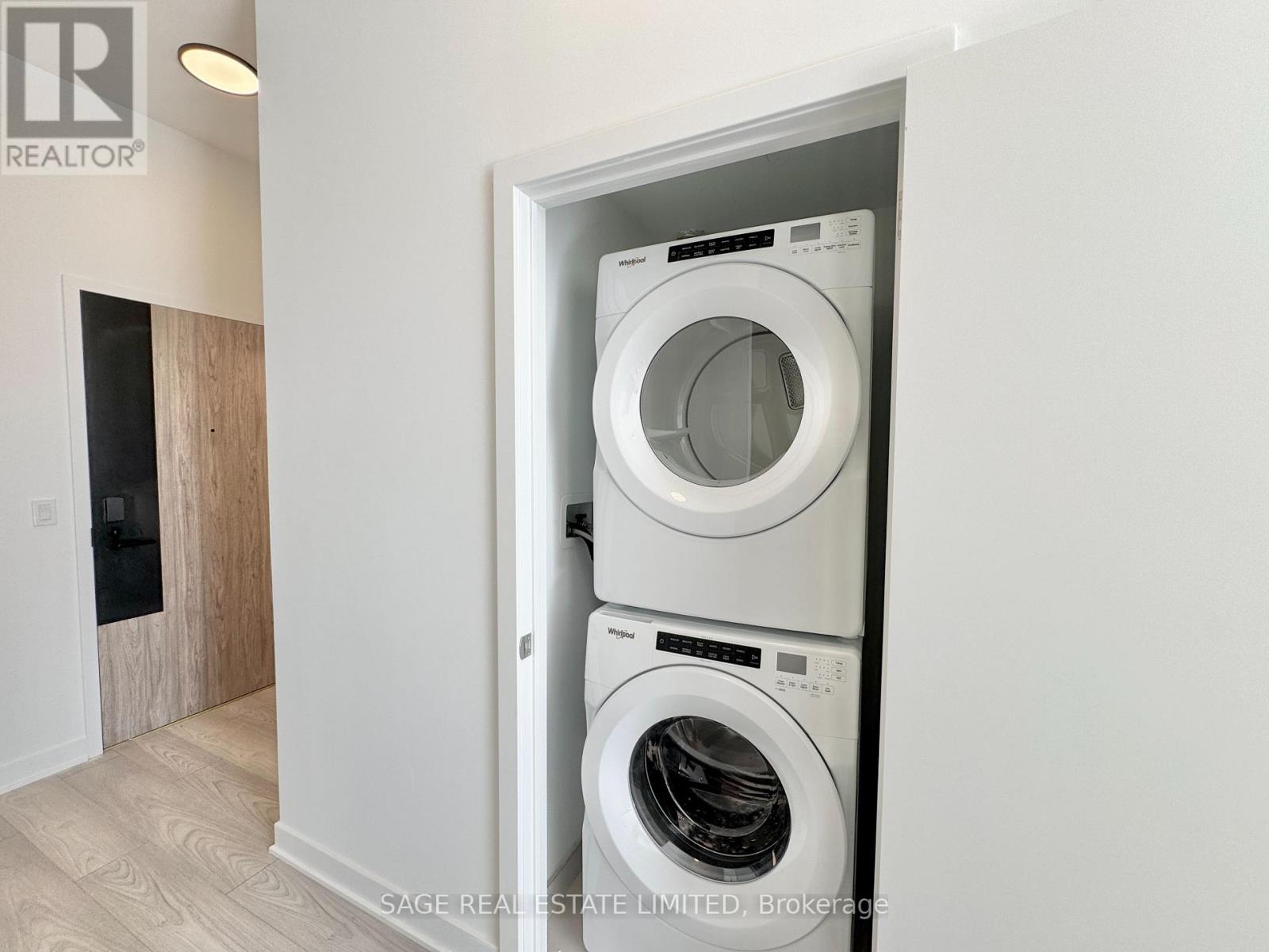 202 - 1007 The Queensway, Toronto, Ontario  M8Z 6C7 - Photo 21 - W12474817