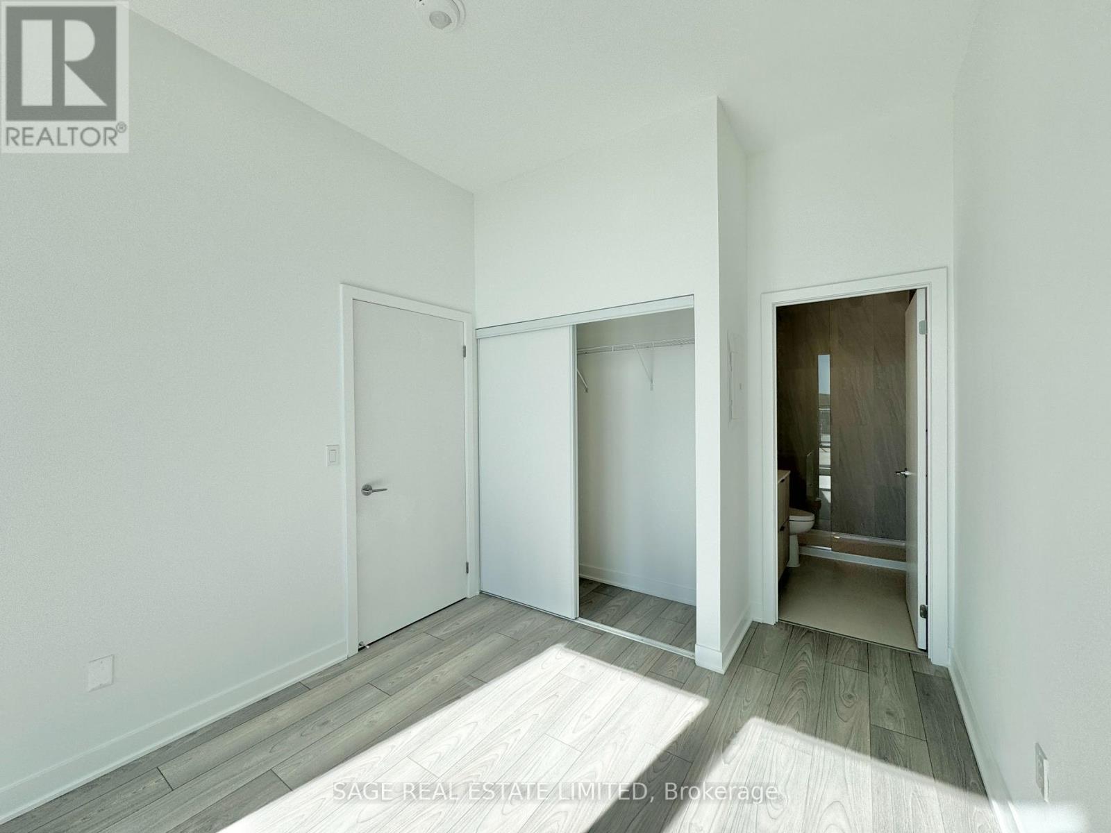 202 - 1007 The Queensway, Toronto, Ontario  M8Z 6C7 - Photo 9 - W12474817