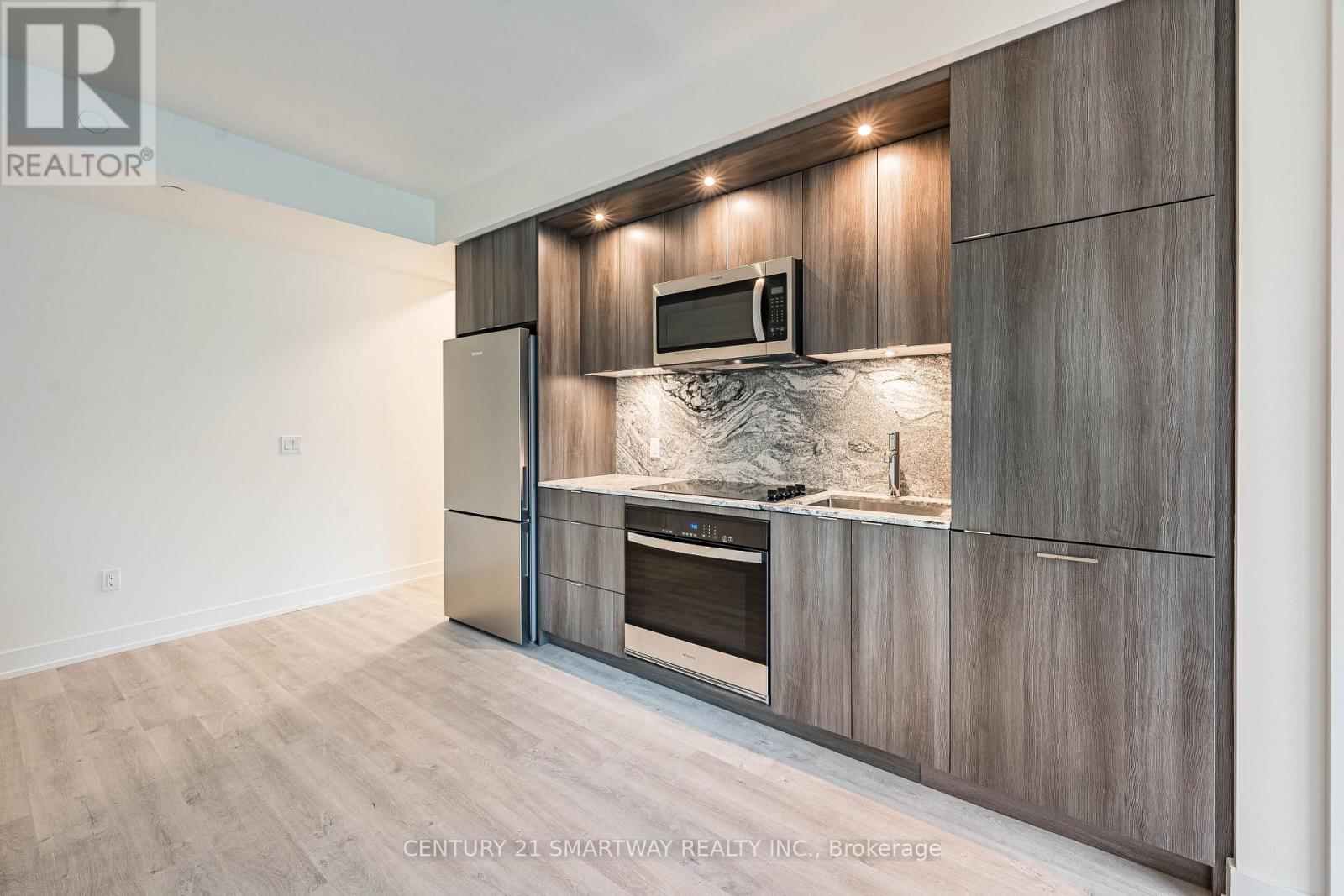 304 - 60 Central Park Roadway, Toronto, Ontario  M9A 0E6 - Photo 11 - W12474833