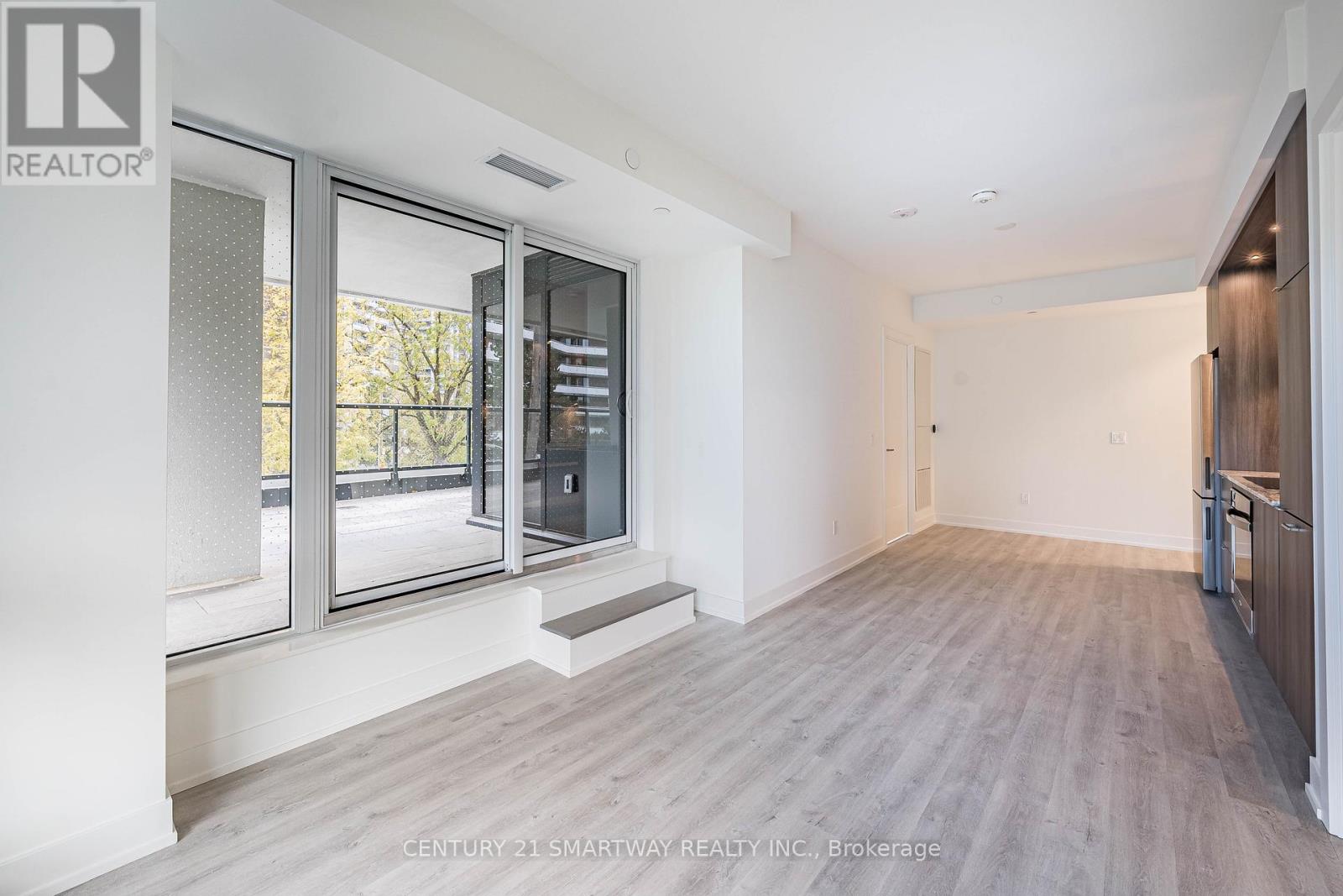 304 - 60 Central Park Roadway, Toronto, Ontario  M9A 0E6 - Photo 16 - W12474833