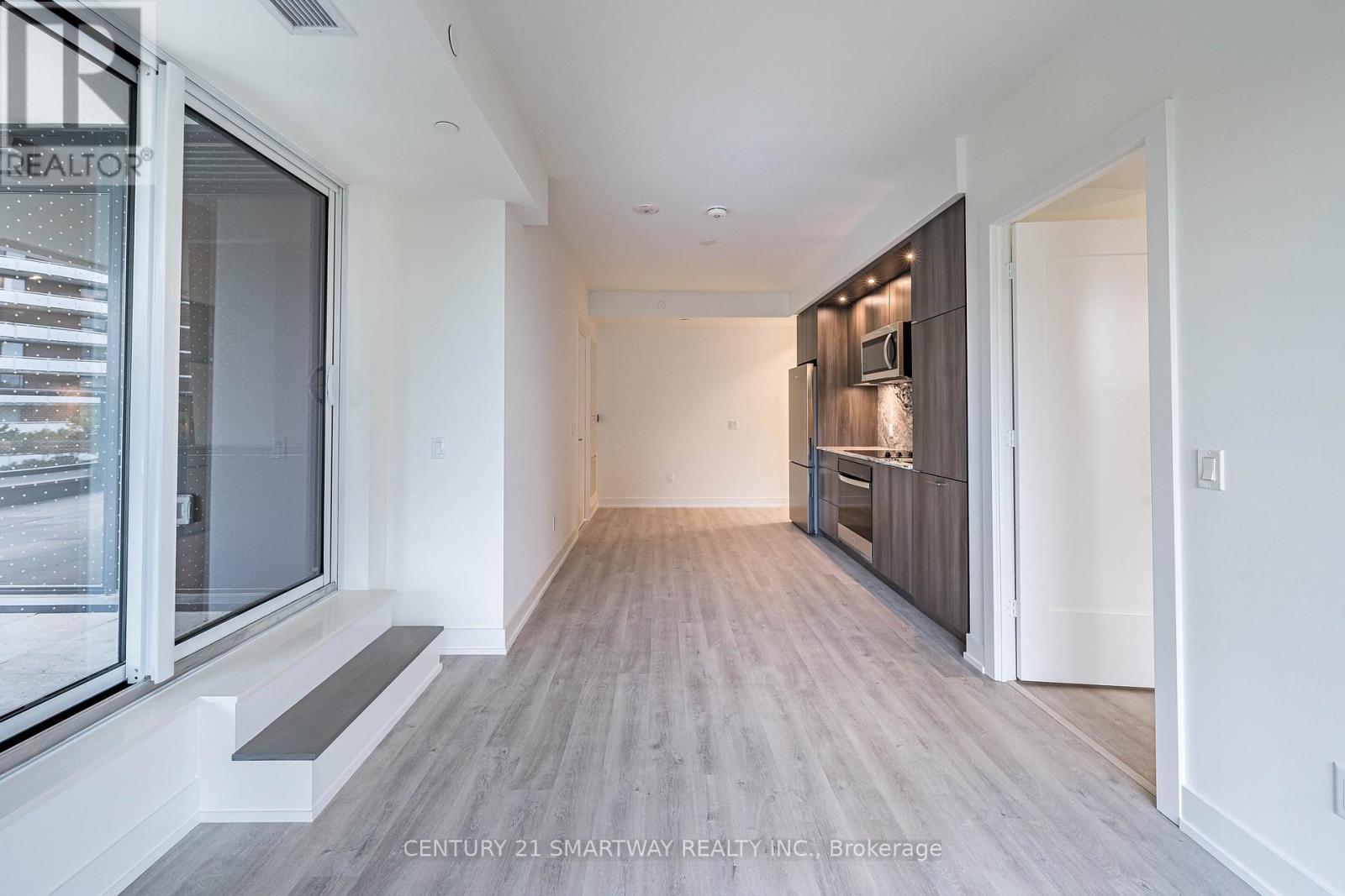 304 - 60 Central Park Roadway, Toronto, Ontario  M9A 0E6 - Photo 17 - W12474833